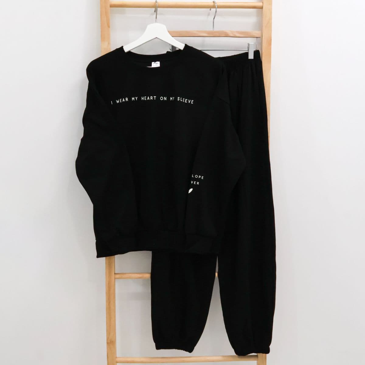 [Two Starsis] Cut-out Jogger Pants - 이미지 9