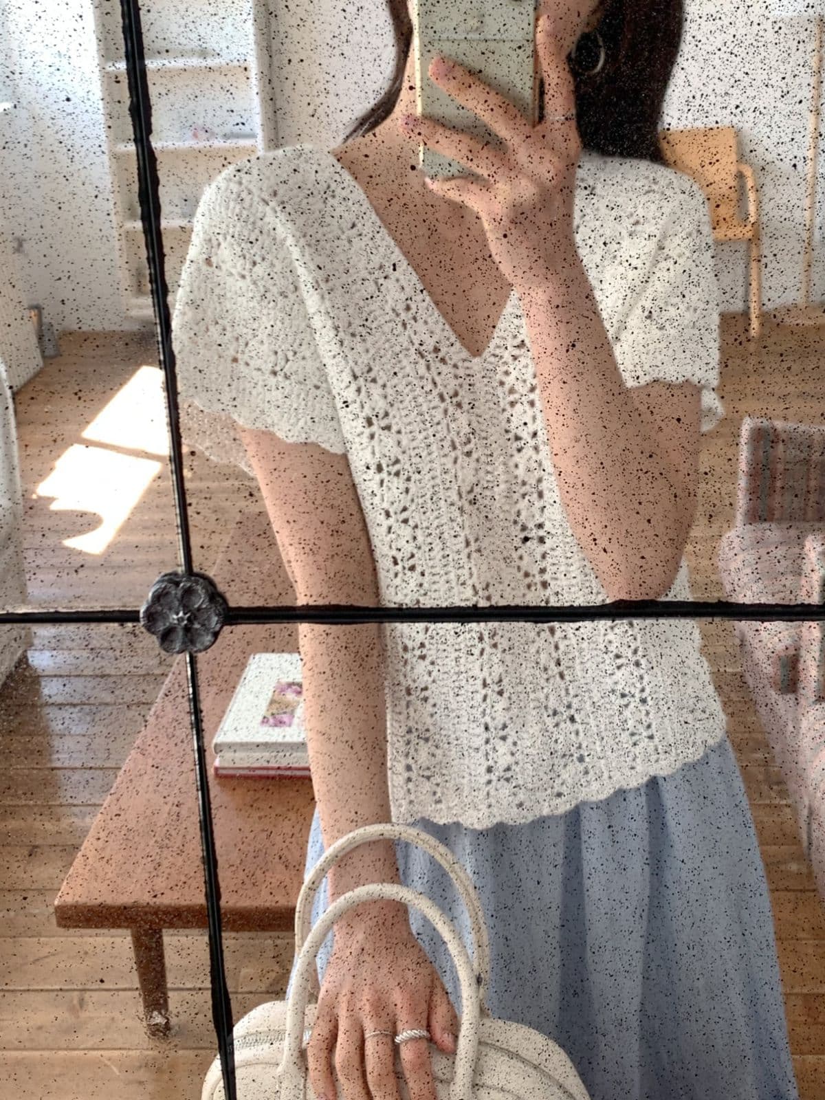 Sale 100% Cotton V-neck Punched Knit Short Sleeve Top - 이미지 6