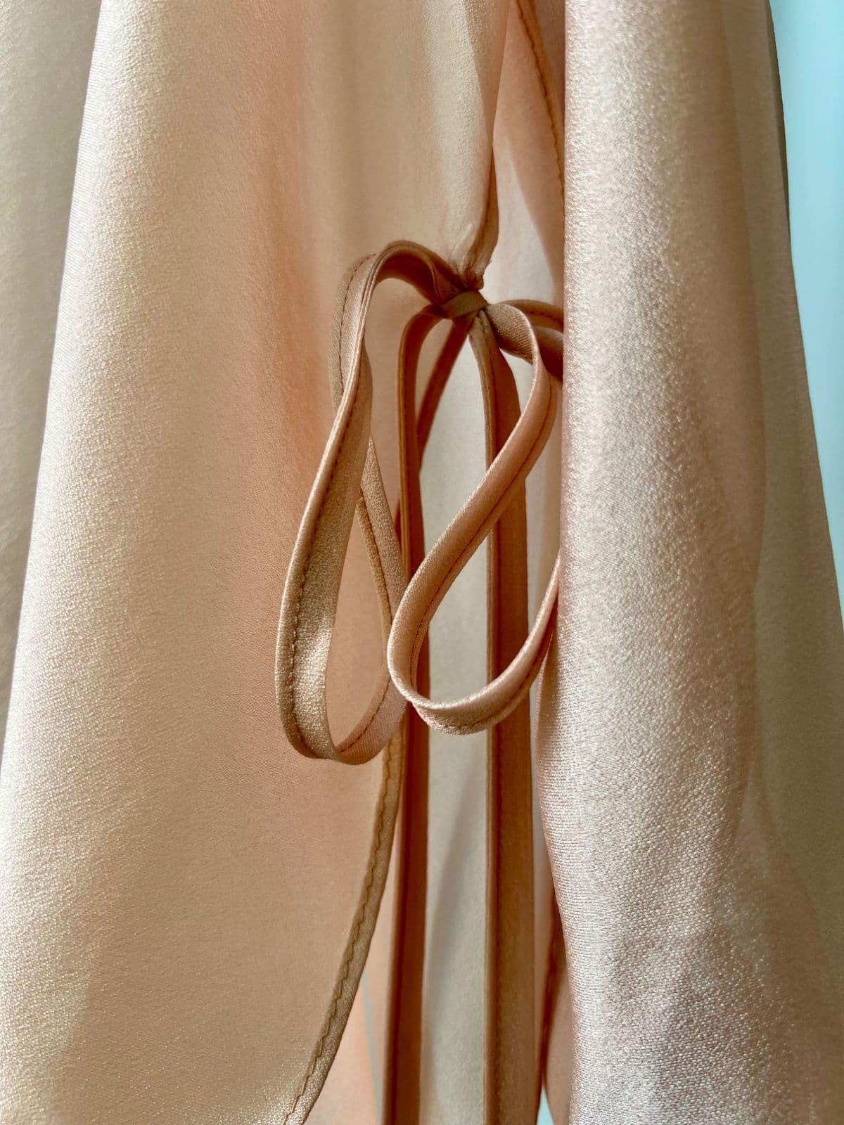 Lua SH (See-through Chiffon Oversized Side Slit Ribbon Strap Collar Blouse Shirt) - 이미지 7