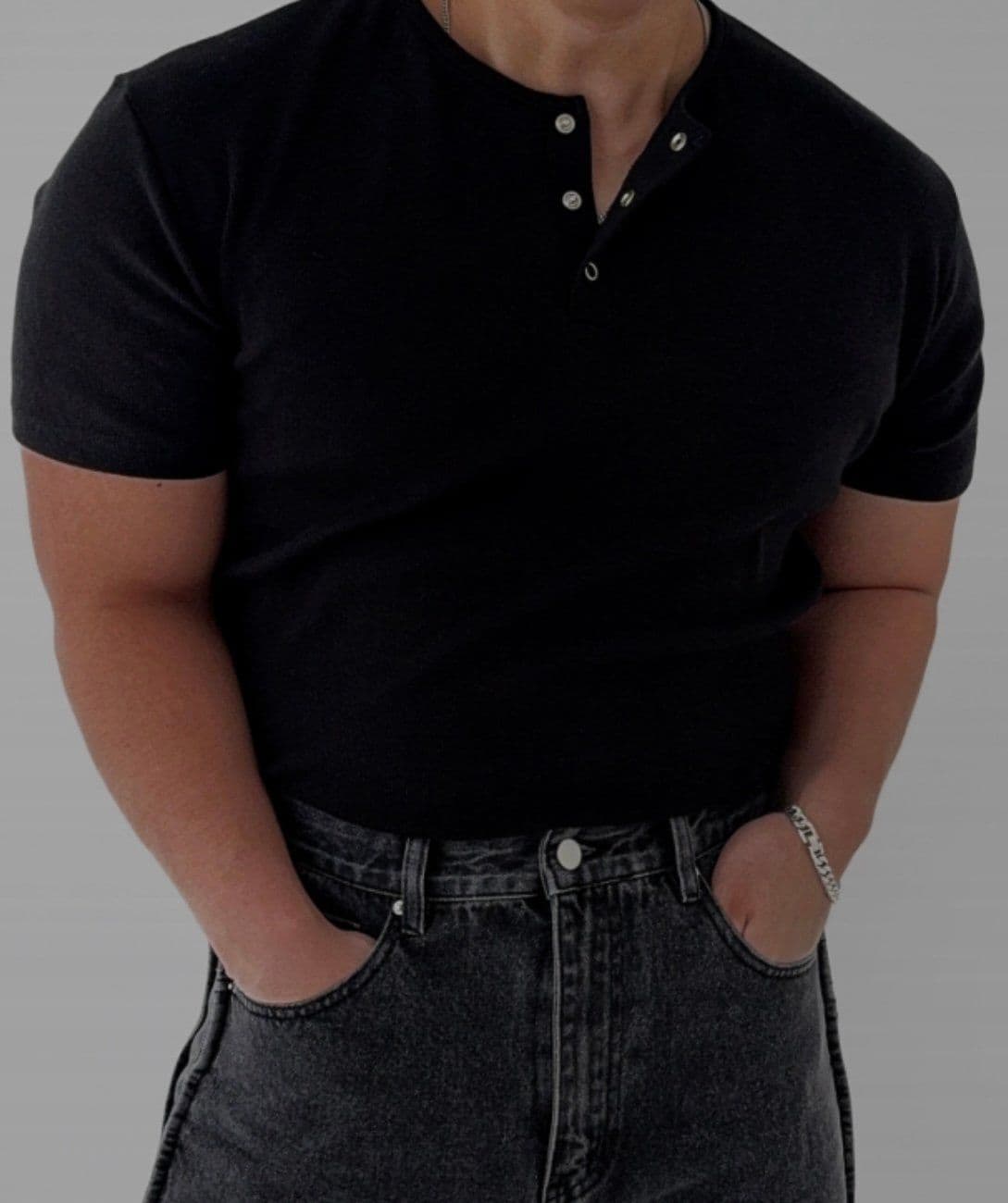 Snap Muscle Fit Henley Neck Short Sleeve T-shirt - 이미지 1