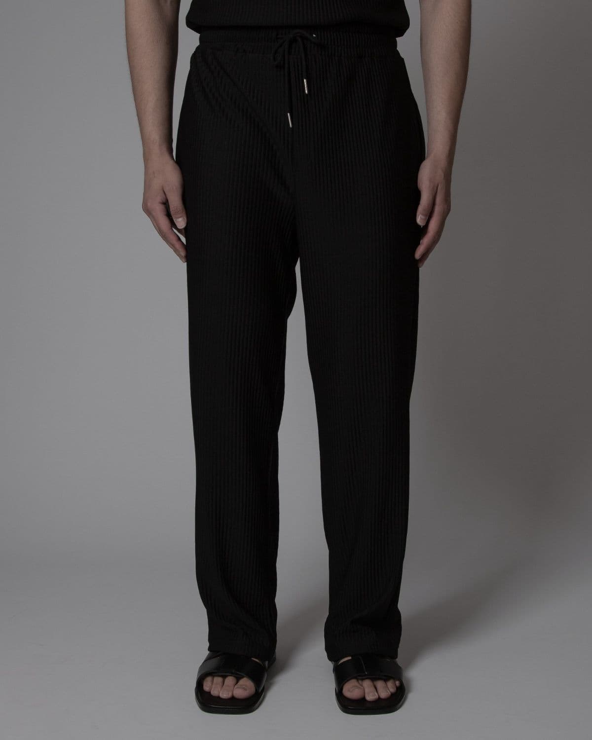 Pleated Muscle Fit Collared Short Sleeve T-shirt and Long Pants Set - 이미지 5
