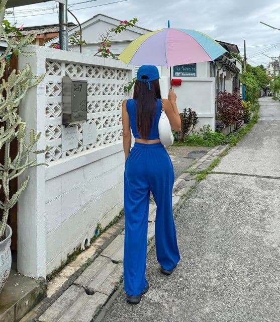Bra and cup set, sleeveless top, Waterbomb, crop top, elastic waistband, wide-leg pants set, resort look, travel look - 이미지 5