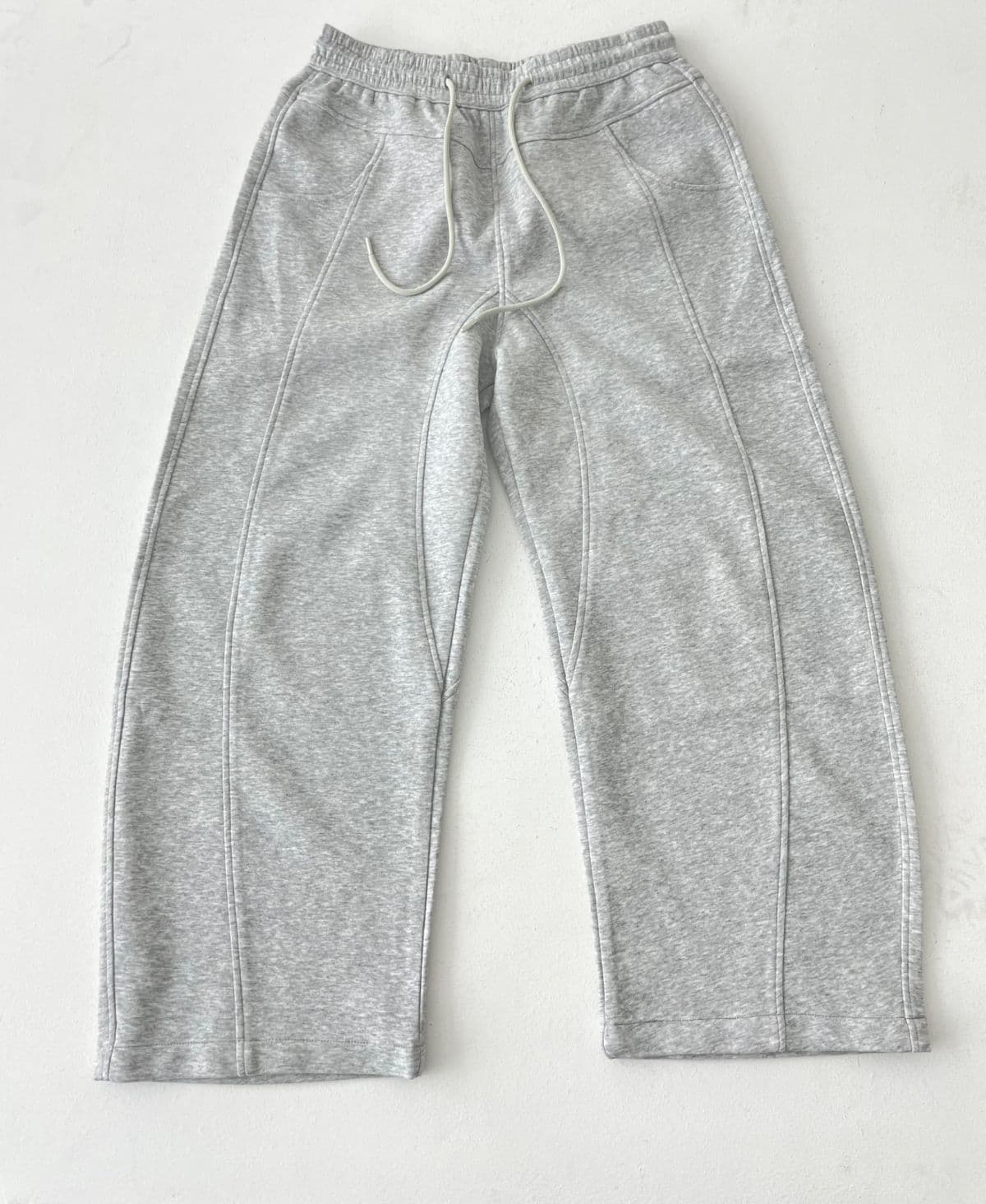 Balloon cut sweat PT - 이미지 4