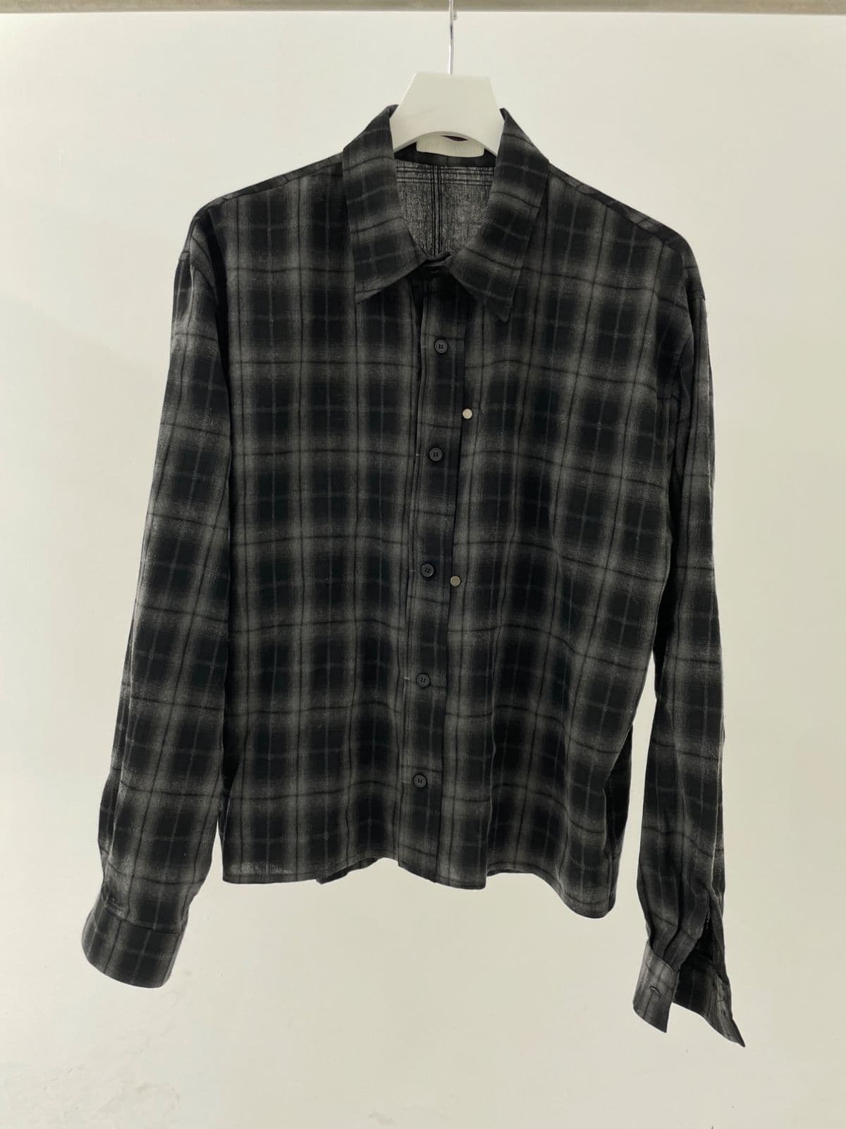 Rivet cropped long-sleeve shirt - 이미지 2