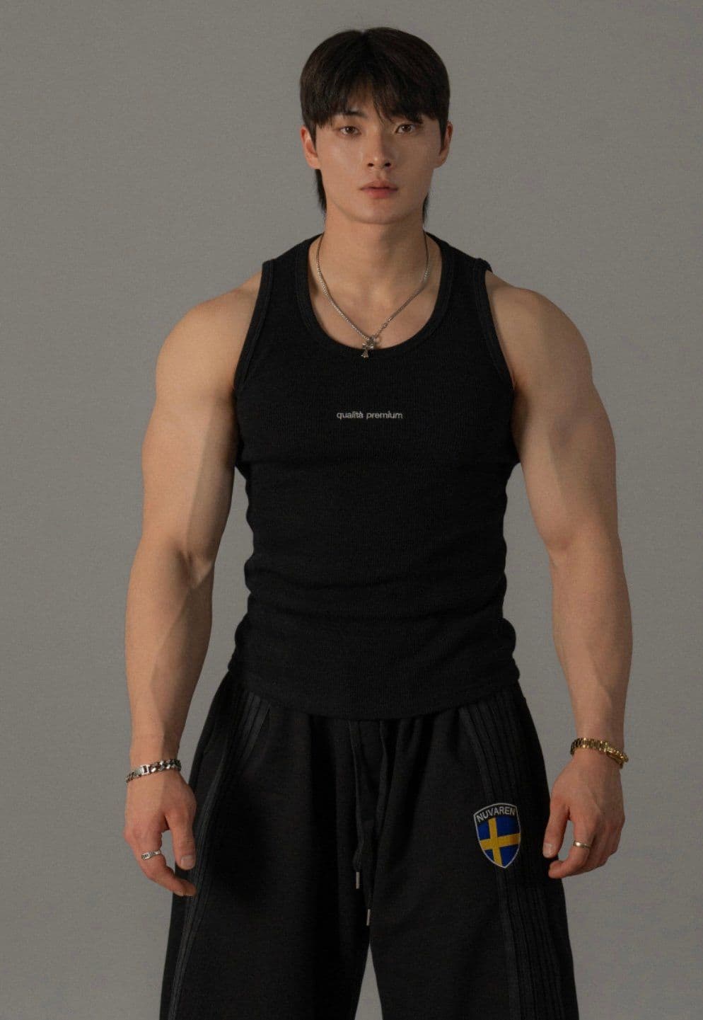 Premium quality muscle-fit sleeveless top - 이미지 5