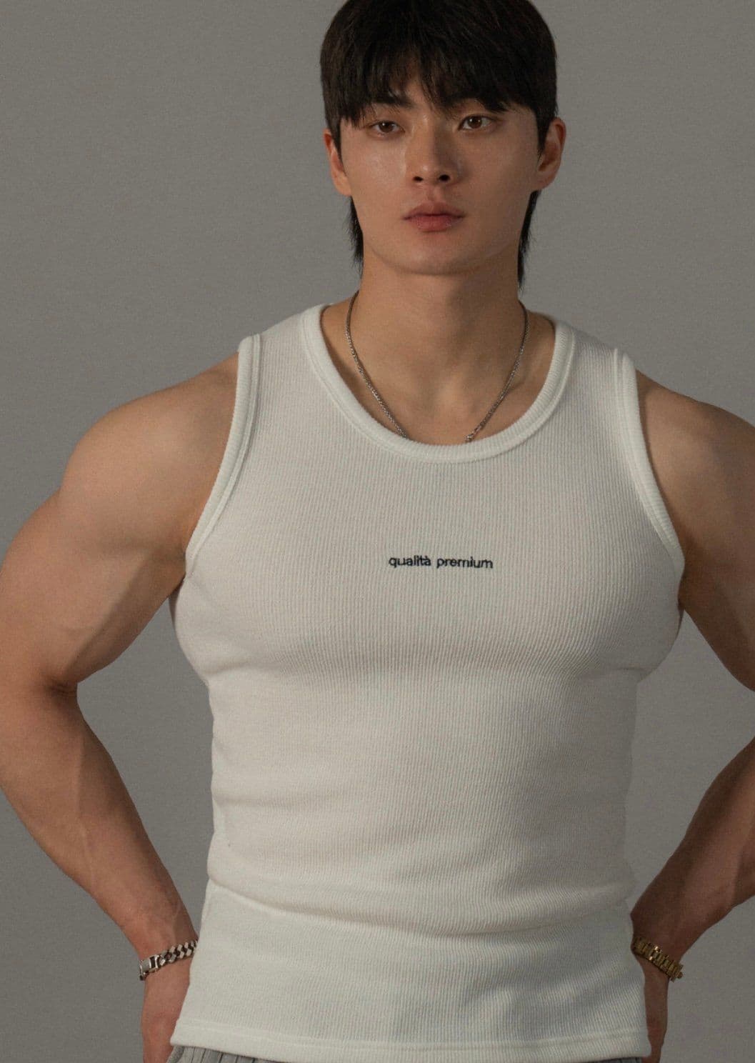 Premium quality muscle-fit sleeveless top - 이미지 6
