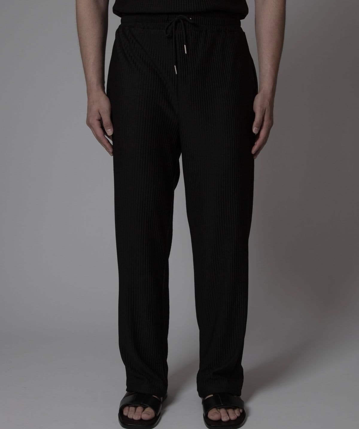Pleated Muscle Fit Collared Short Sleeve T-shirt and Long Pants Set - 이미지 6