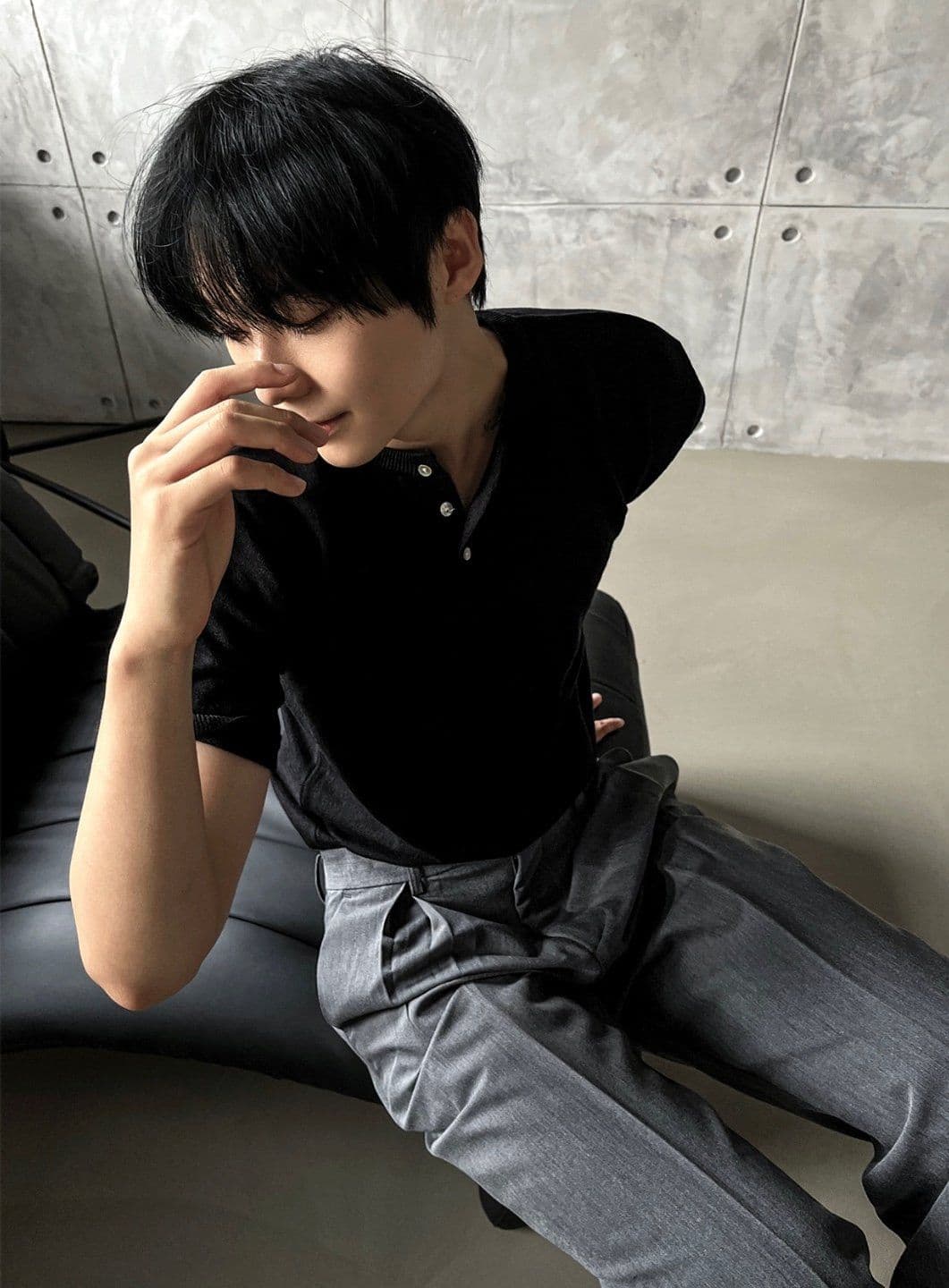 Wool blend Henley neck button short sleeve knit tee - 이미지 1