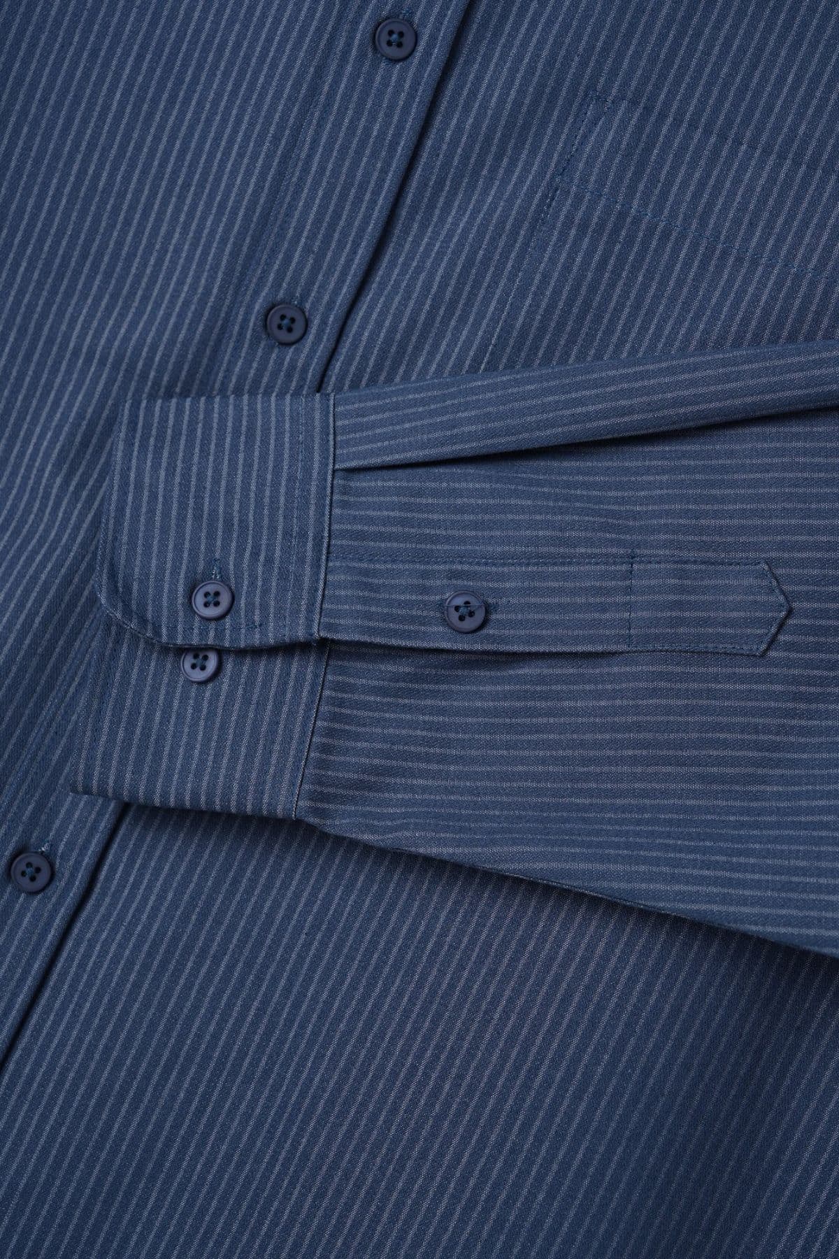 Uniqlo ST Denim Shirt - 이미지 8