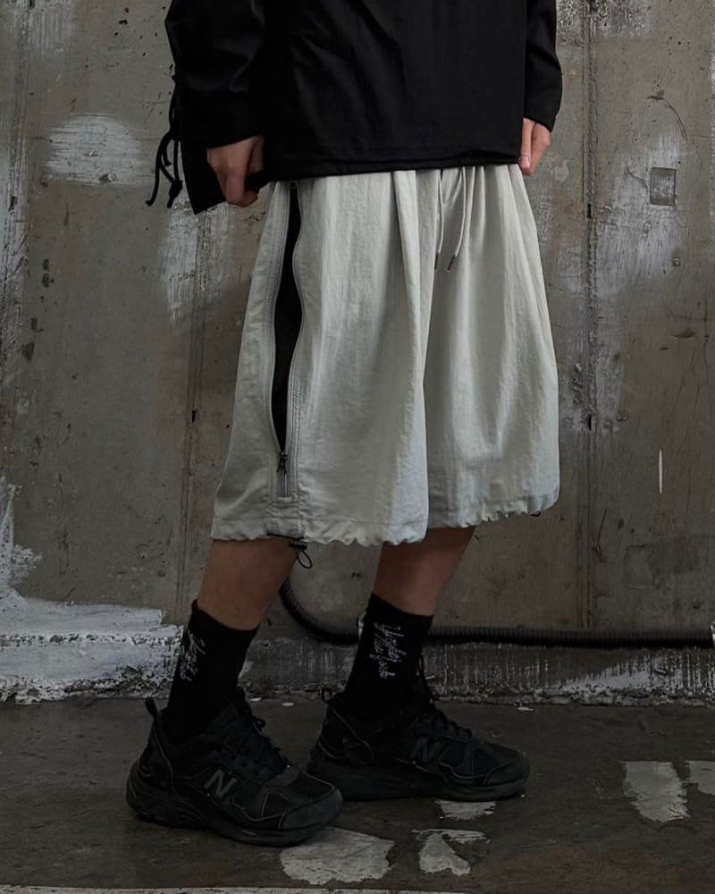 791 Side Zipper Bermuda Pants - 이미지 3