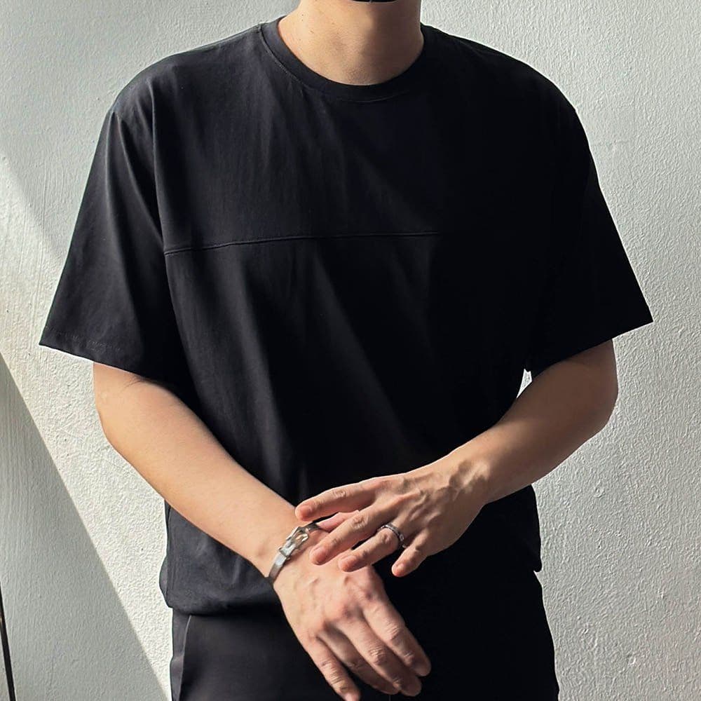 Divide Cut Short Sleeve T-shirt - 이미지 3