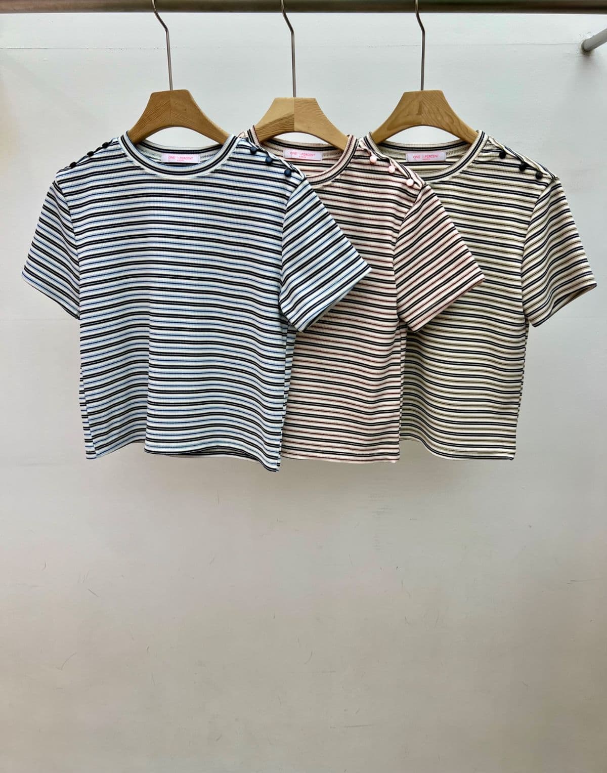 Melo Button T-shirt (Stripe ribbed button-shoulder slim-fit short-sleeve tee) - 이미지 1