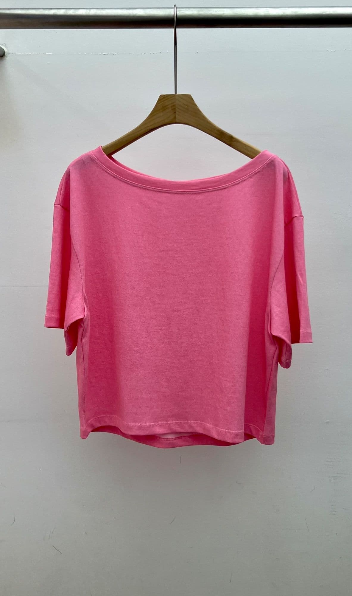 Pig of T (Boat Neck Pigment Washed Vivid Color Loose Fit Semi-Crop Short Sleeve T-shirt) - 이미지 3