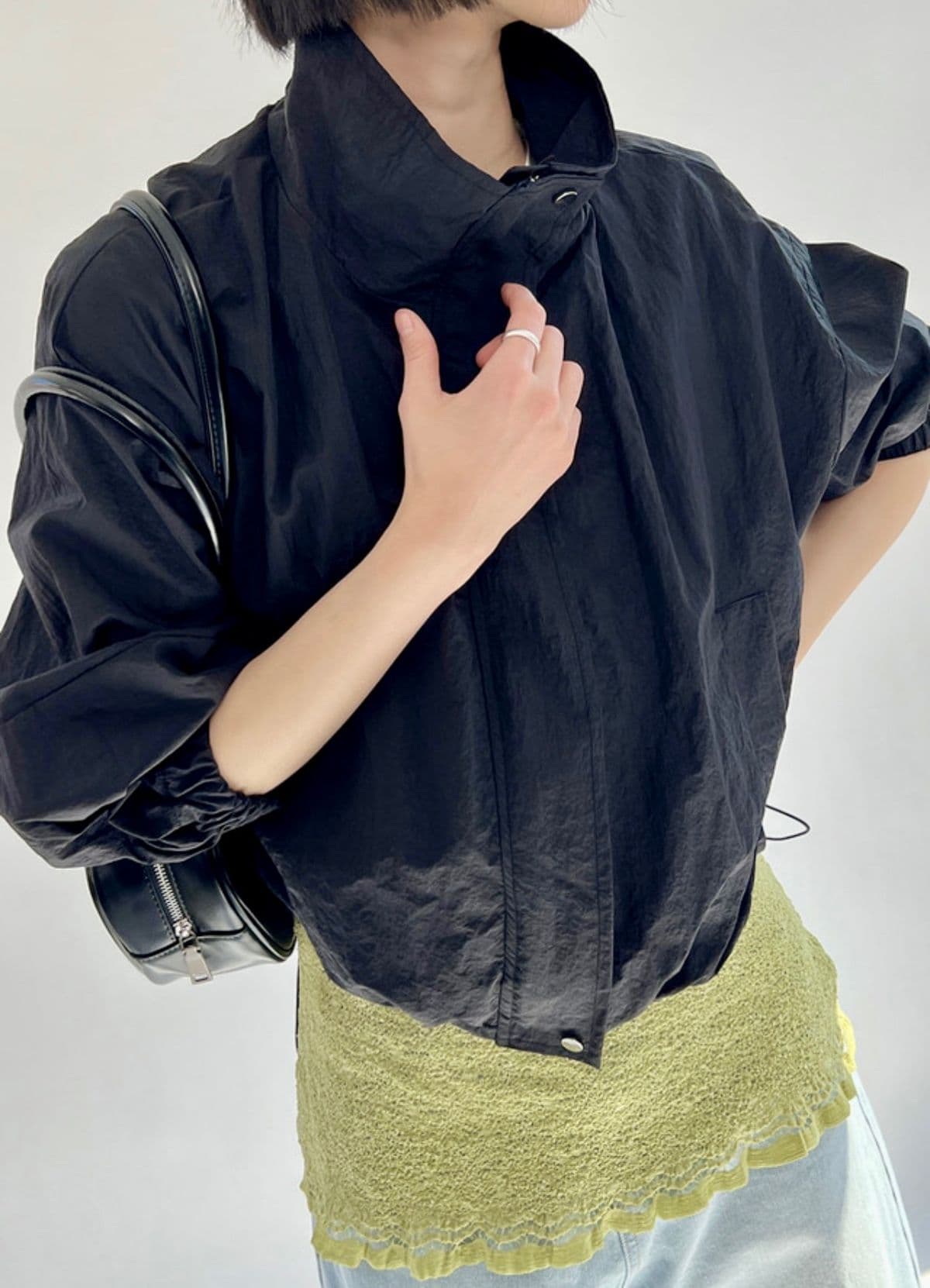 Maran JP (Nylon Crinkly High-Neck String Crop Windbreaker Jumper) - 이미지 8