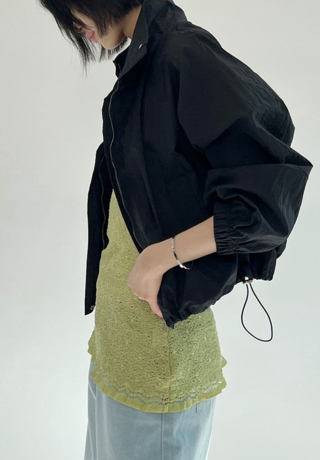 Maran JP (Nylon Crinkly High-Neck String Crop Windbreaker Jumper) - 이미지 13