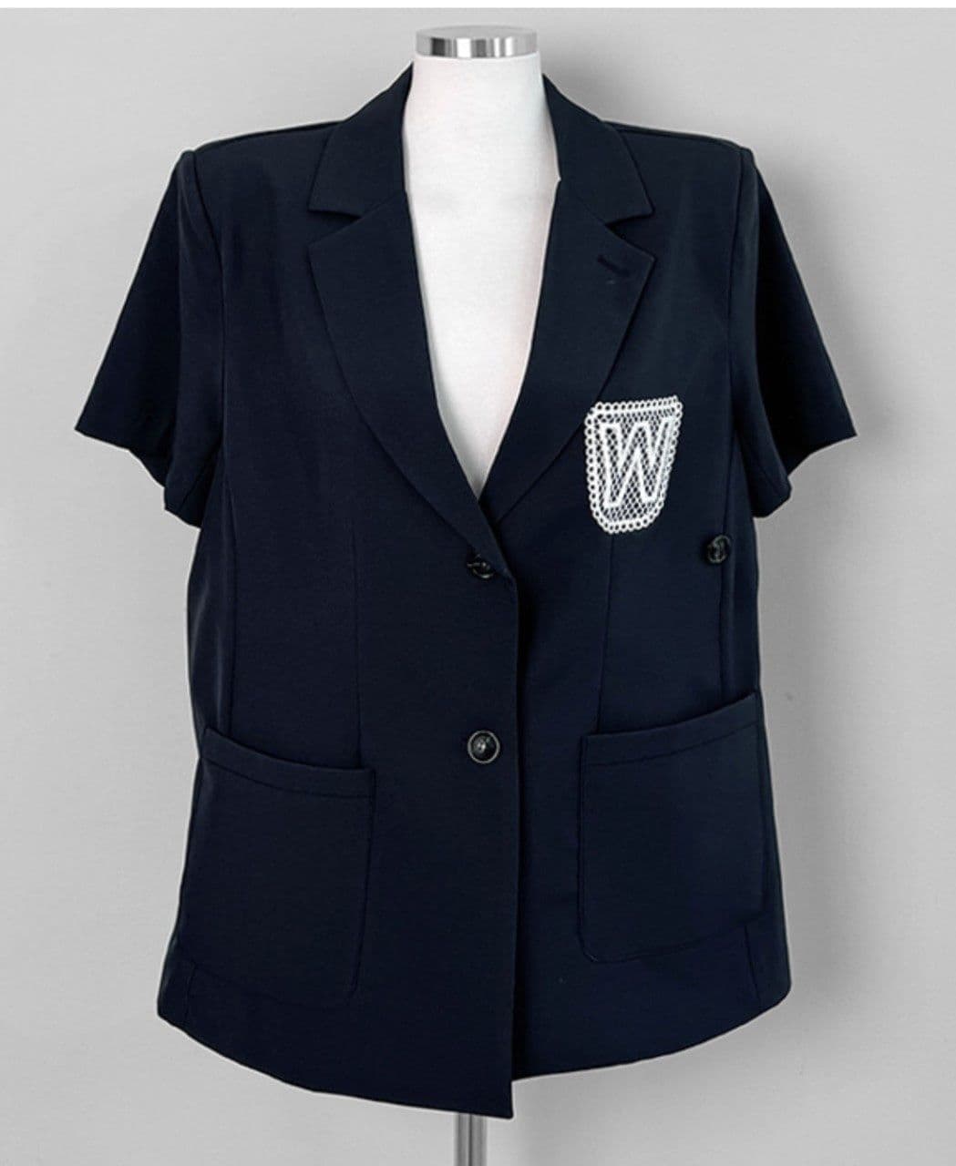 Week JK (Cooling flowy material short-sleeve tailored single jacket with asymmetrical side buttons) - 이미지 9