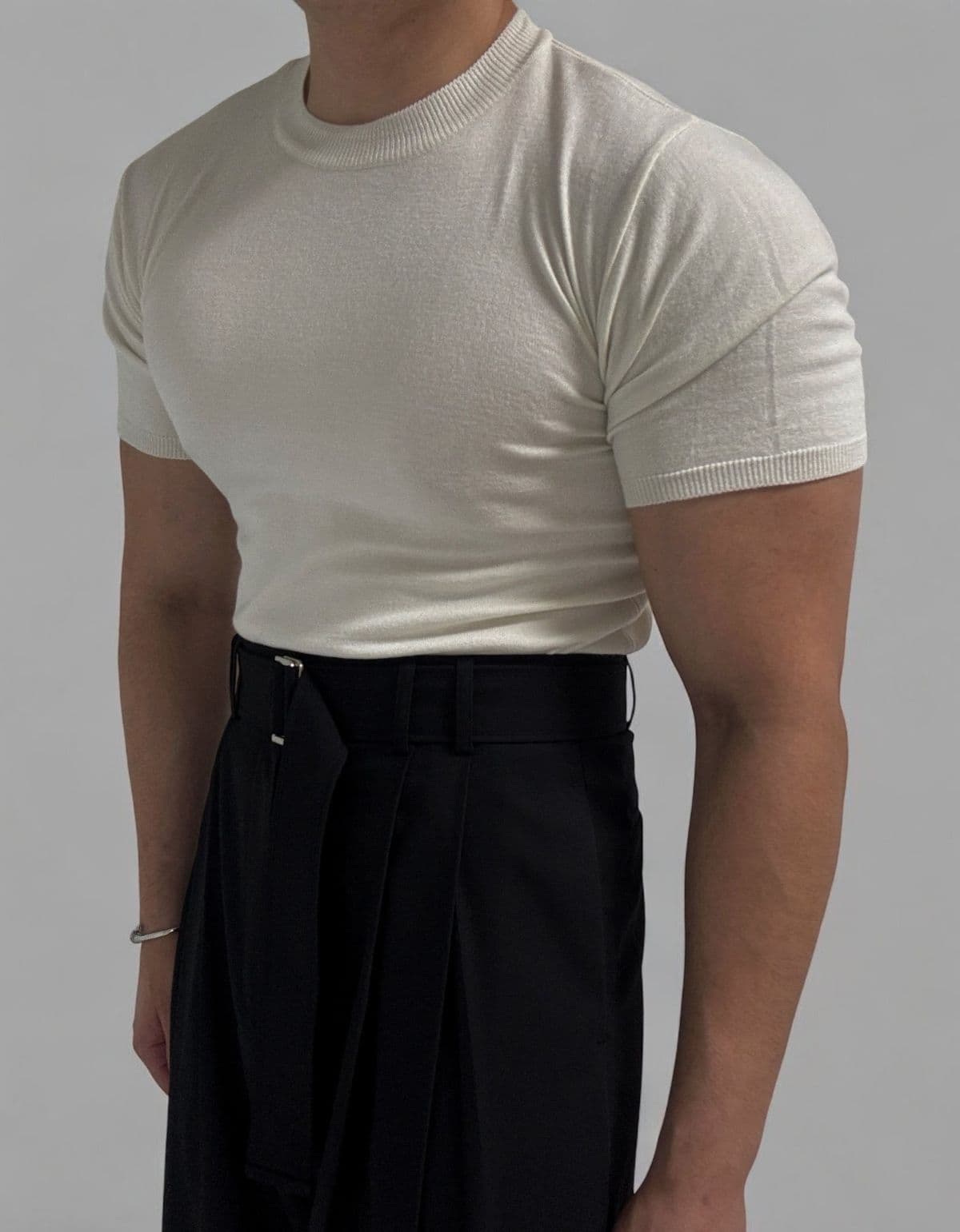 Wool blend spandex slim fit round short sleeve knit - 이미지 4