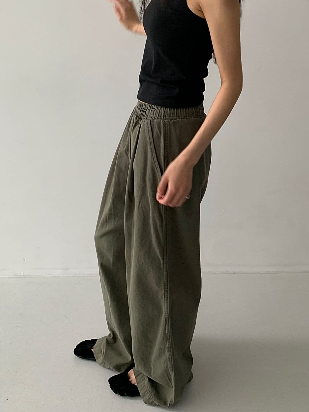 Sand-washed elastic waist pants - 이미지 10