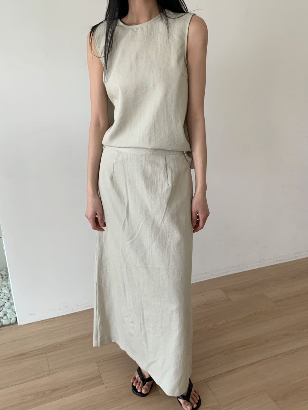 Brick sleeveless blouse - 이미지 2