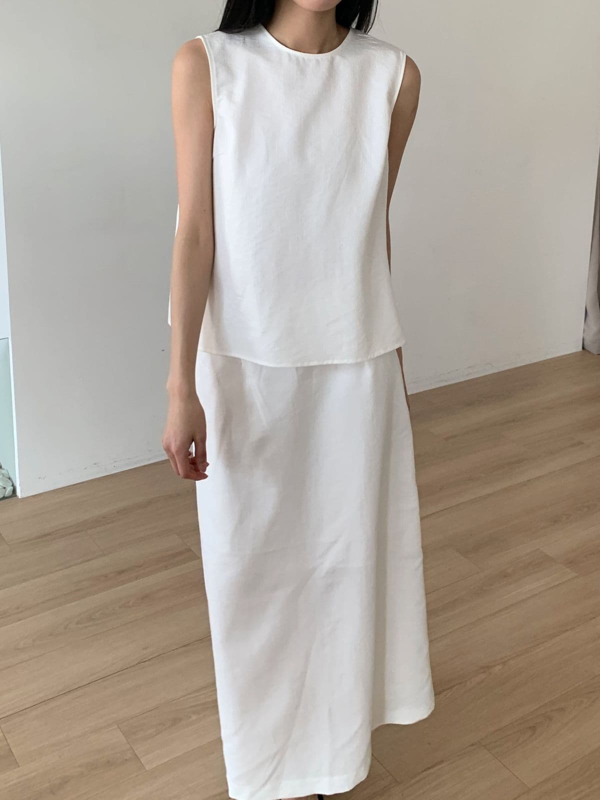 Brick sleeveless blouse - 이미지 4