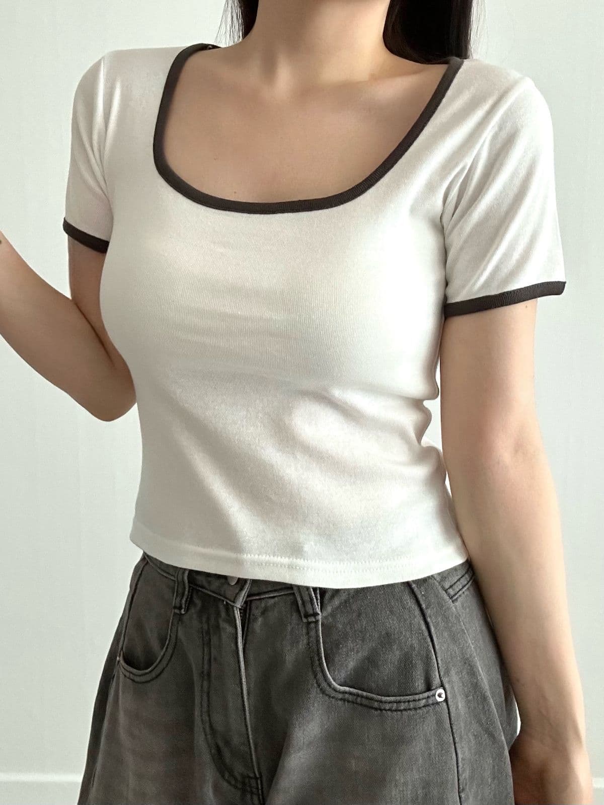 Contrast Square Short Sleeve T-shirt - 이미지 3