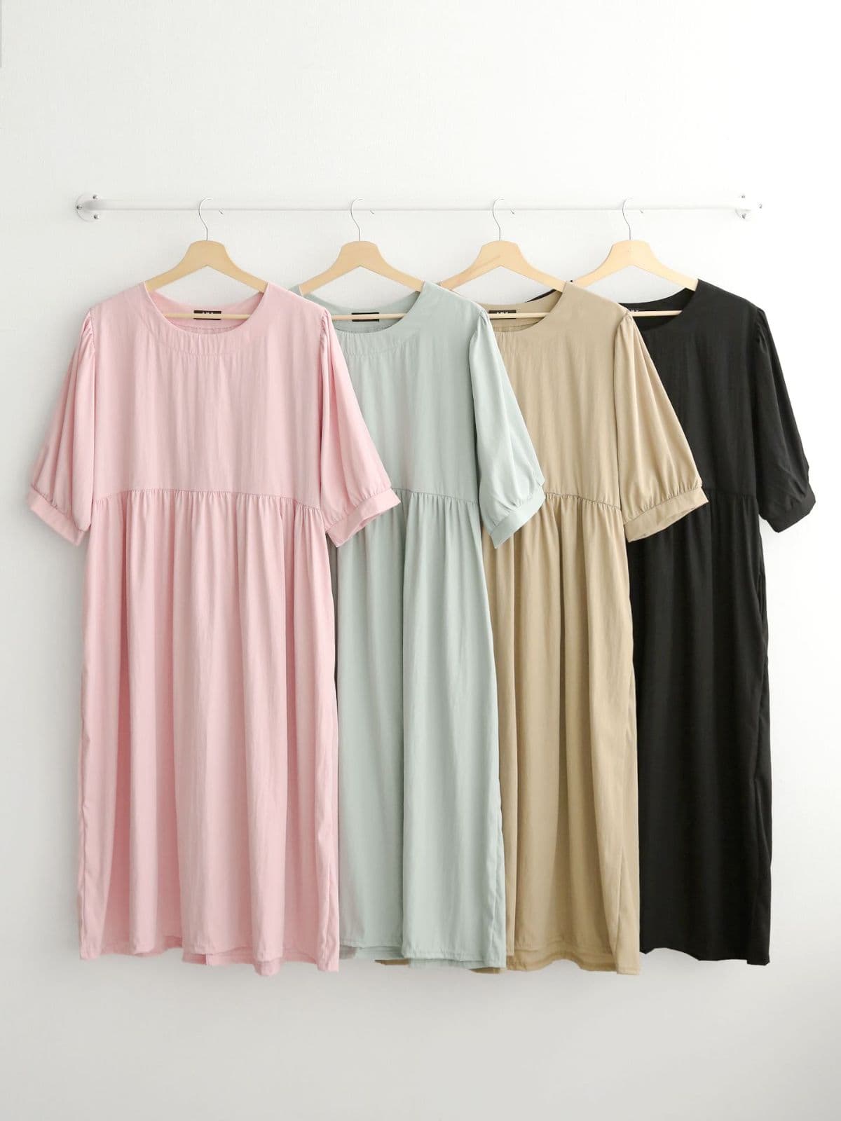 Perfume Short Sleeve Dress - 이미지 1