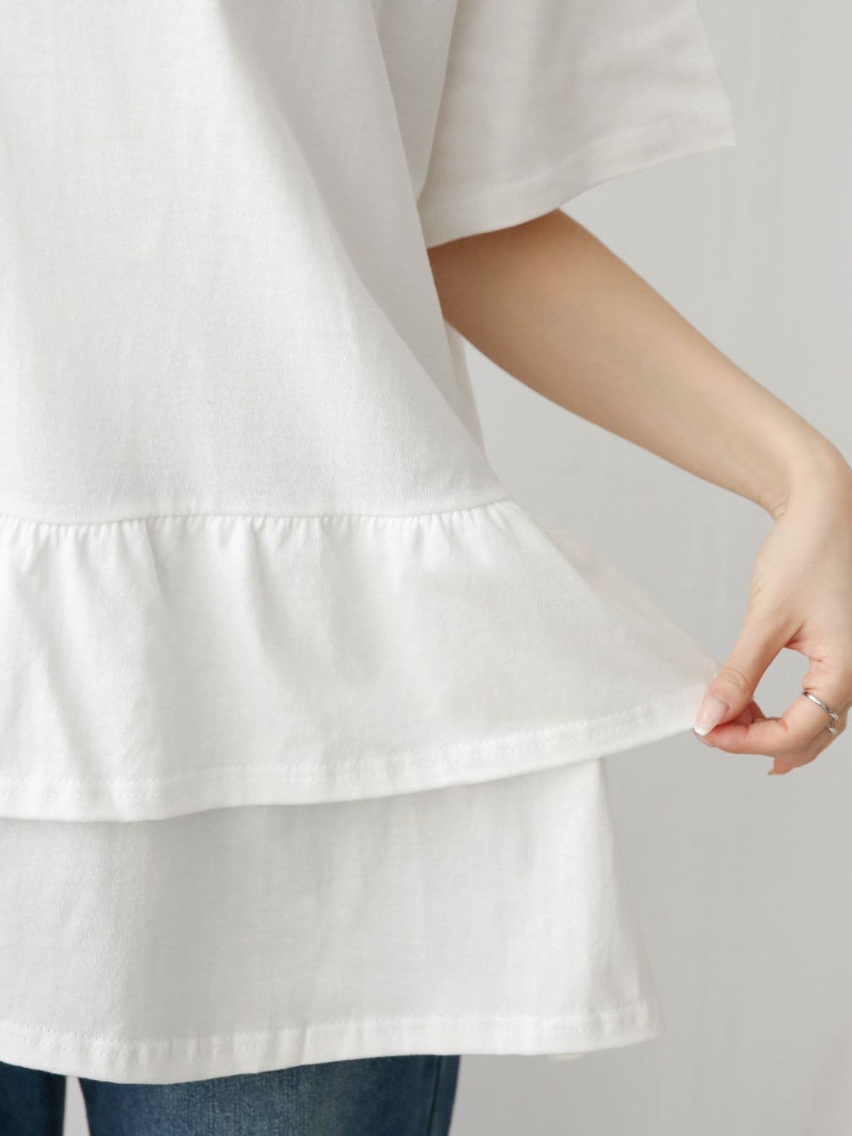 2-Tier Ruffle Boxy Short Sleeve T-Shirt - 이미지 15