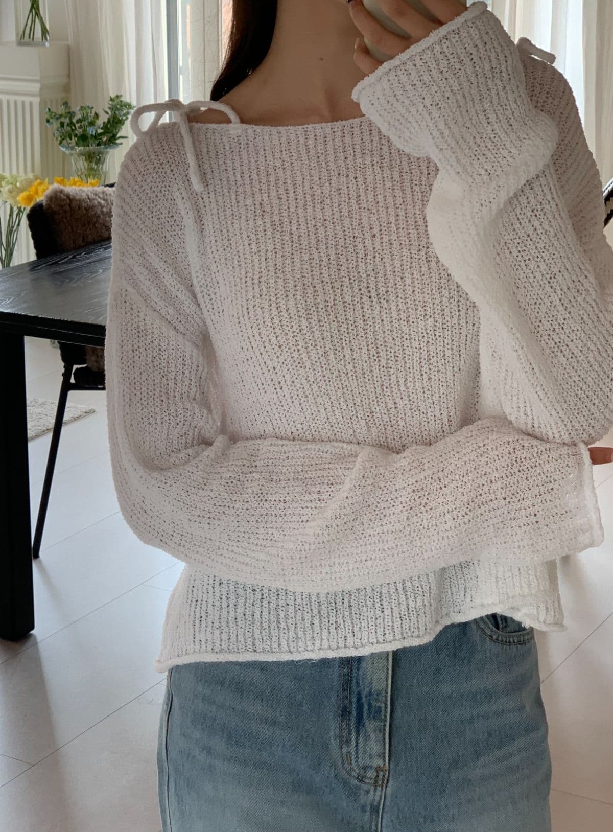 Cream shoulder strap knit - 이미지 3