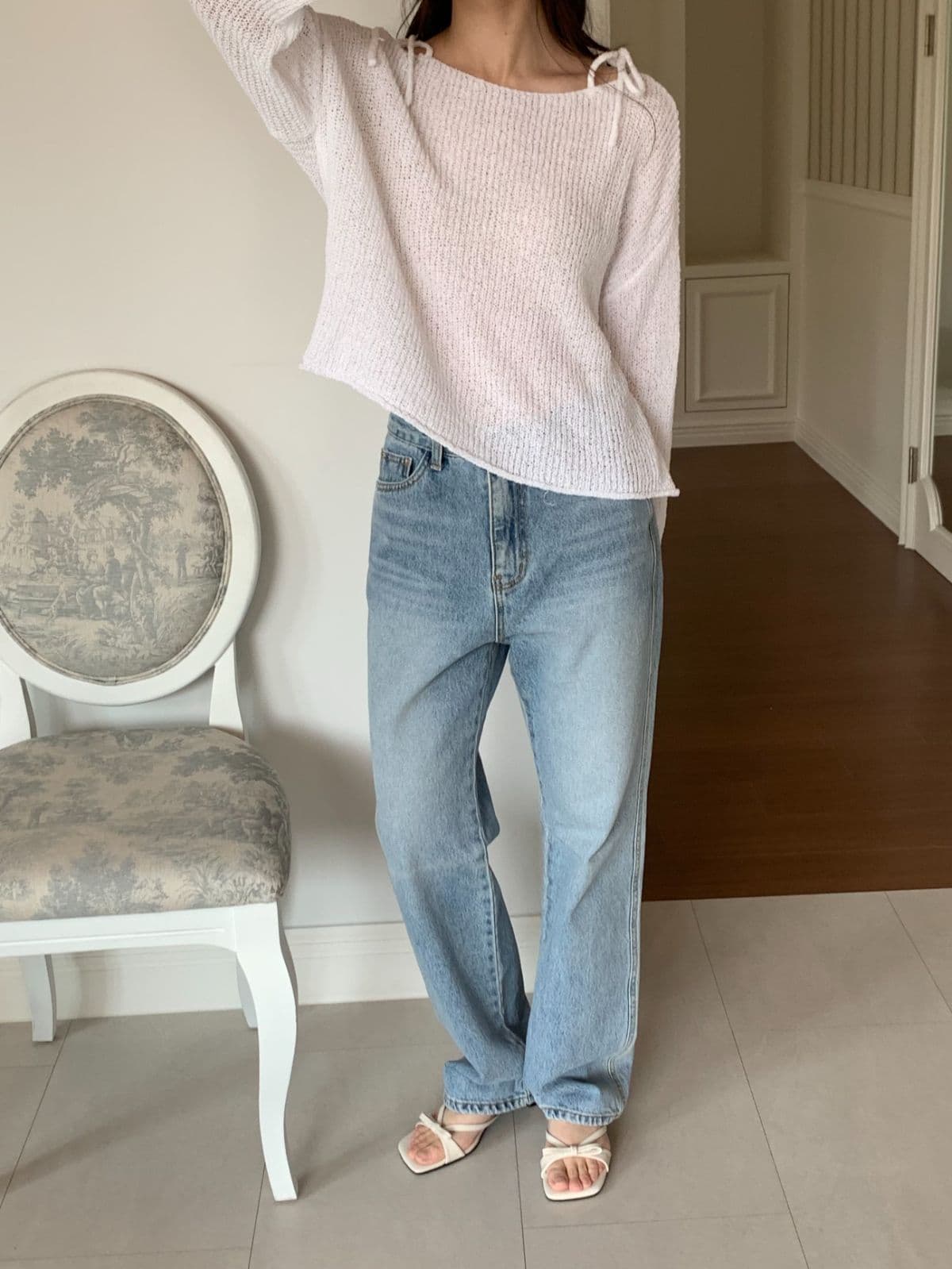 Cream shoulder strap knit - 이미지 12