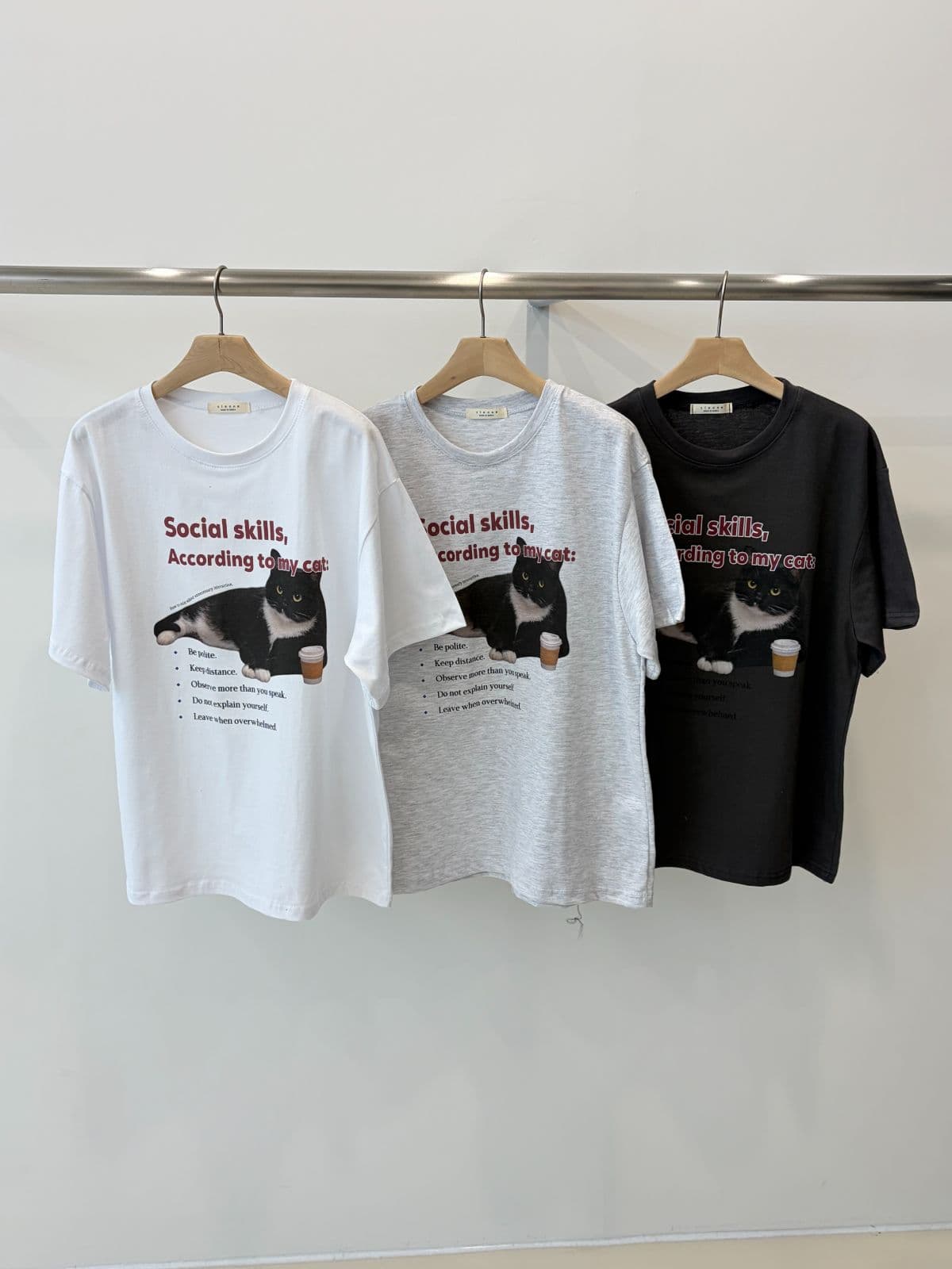 Social Cat Basic Short Sleeve T-shirt - 이미지 3