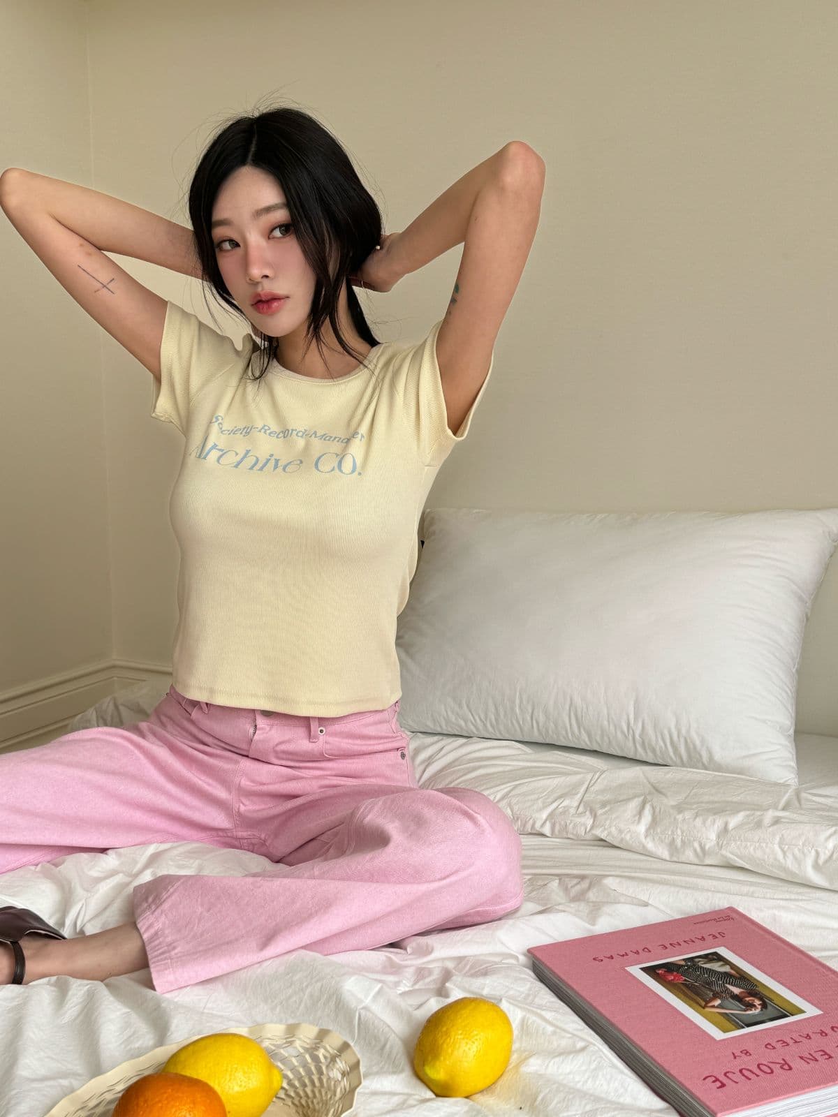 Akari Ribbed Slim Short Sleeve T-shirt - 이미지 2