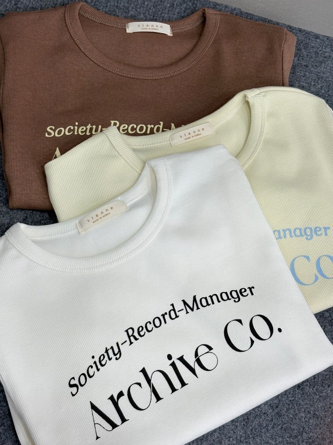 Akari Ribbed Slim Short Sleeve T-shirt - 이미지 3