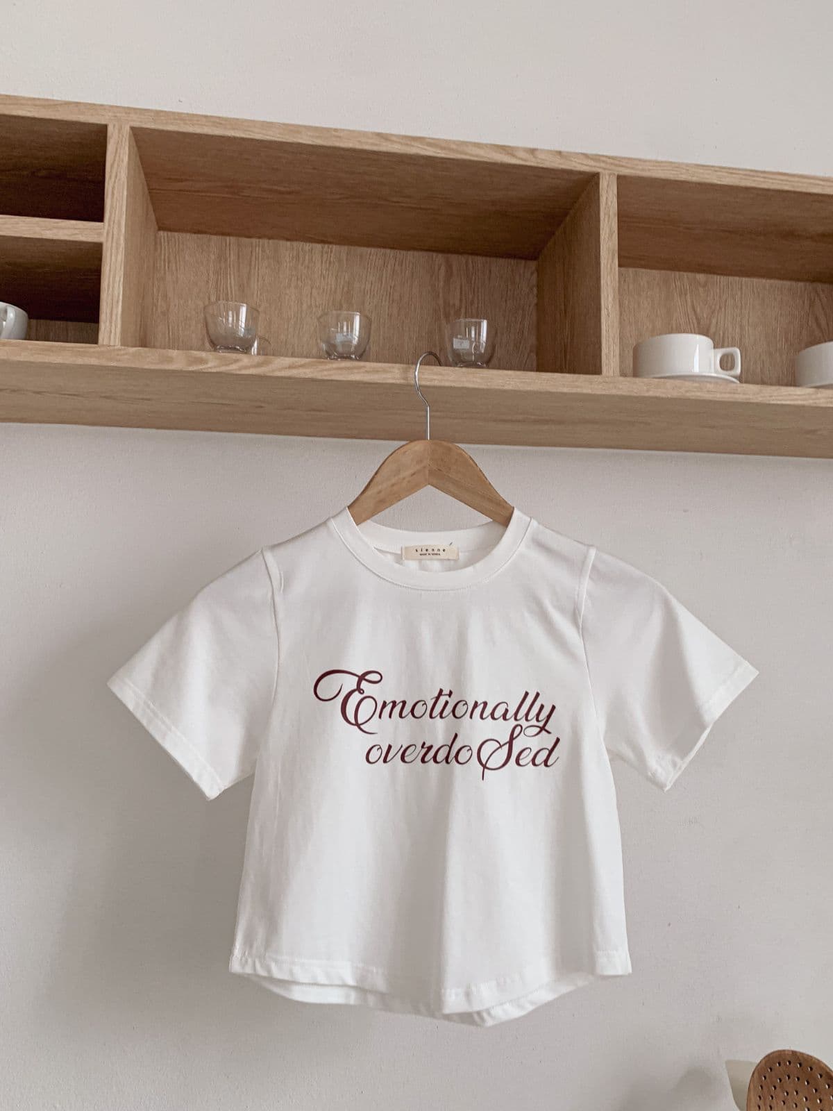 Emotion Tight Short Sleeve T-shirt - 이미지 1