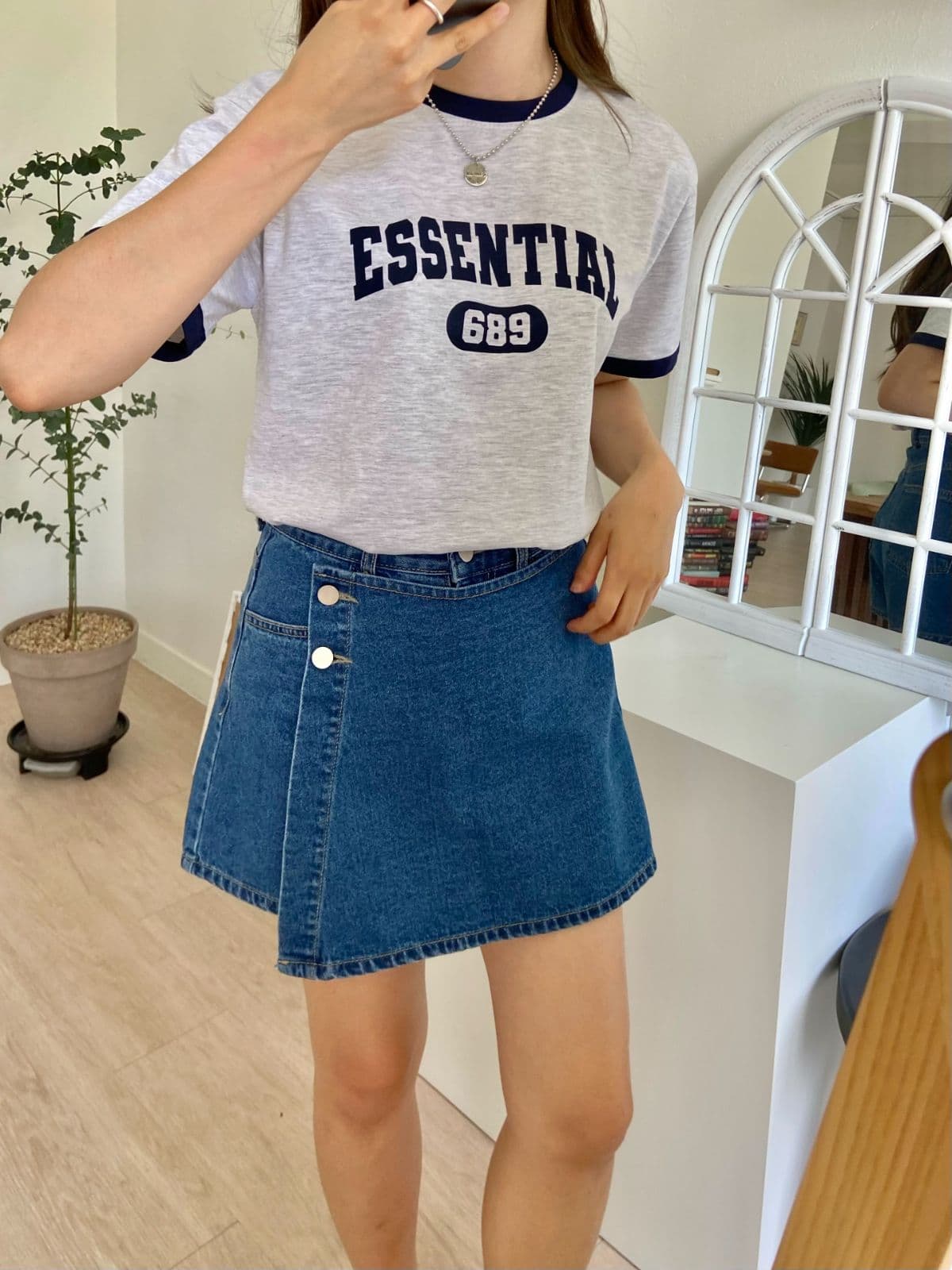 Essential Color Block Short Sleeve T-shirt - 이미지 4