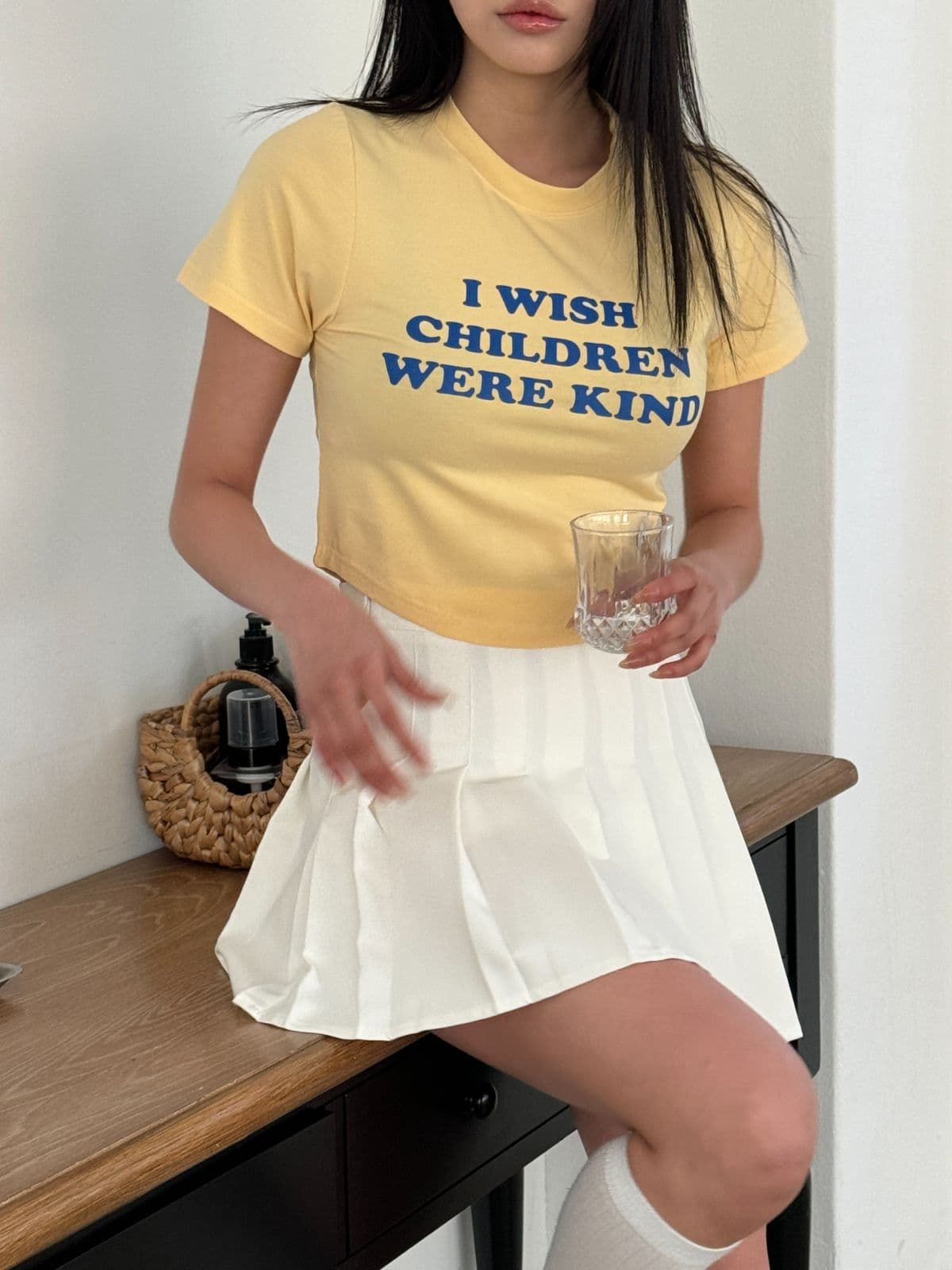 Kind Tight-fitting Short Sleeve T-shirt - 이미지 4