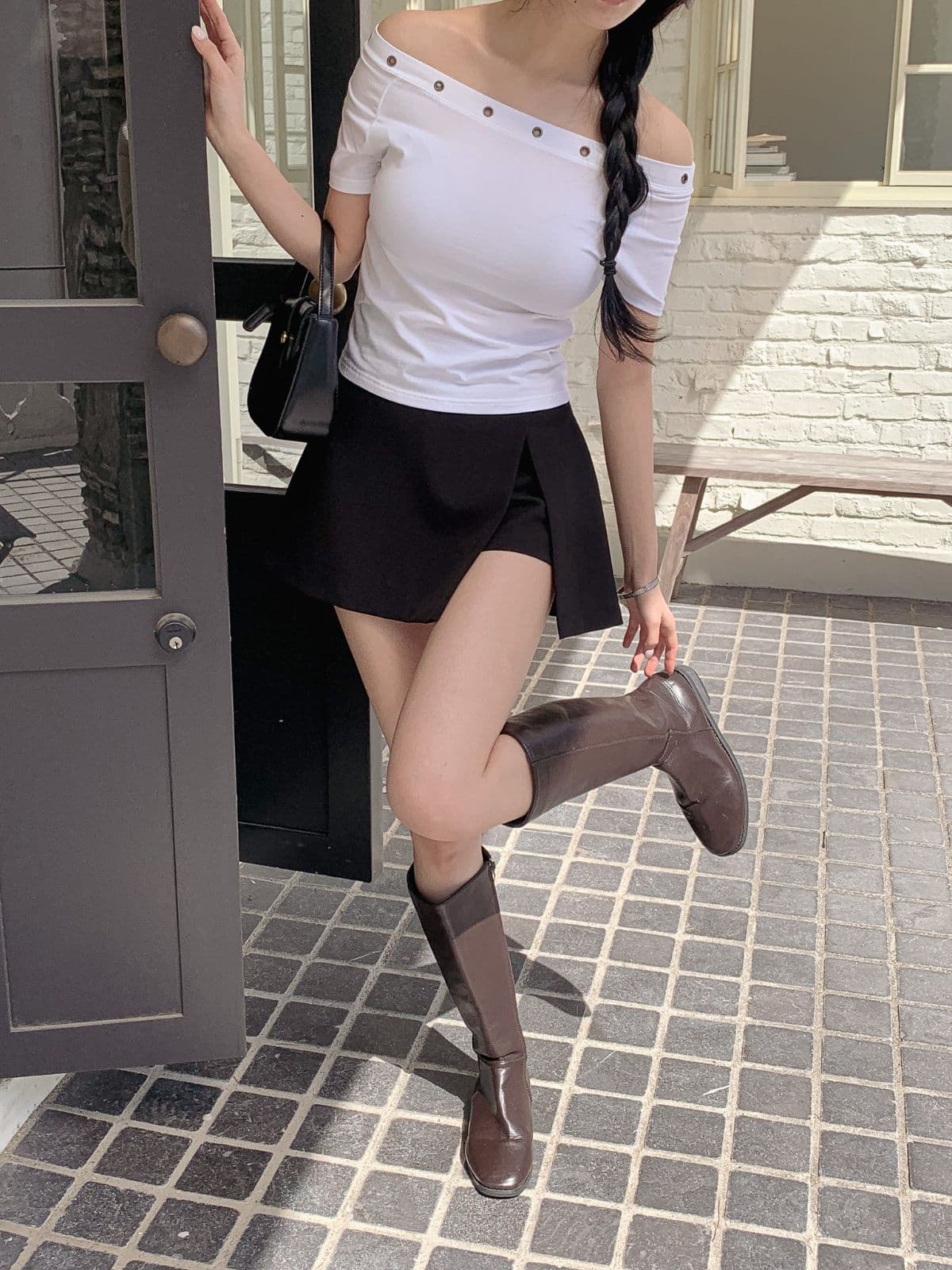 Eyelet short-sleeve T-shirt - 이미지 1