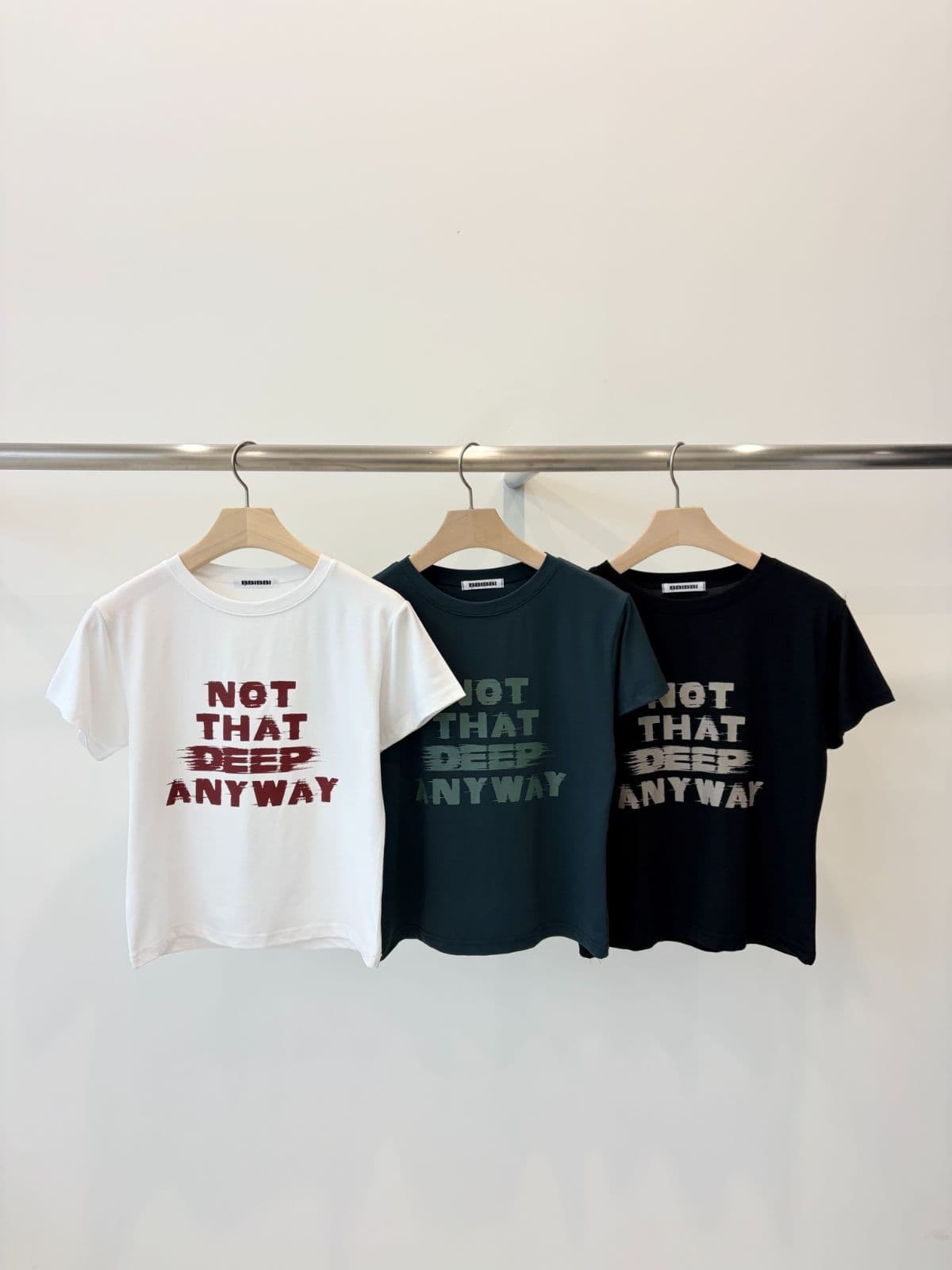 Deep slim short sleeves - 이미지 1