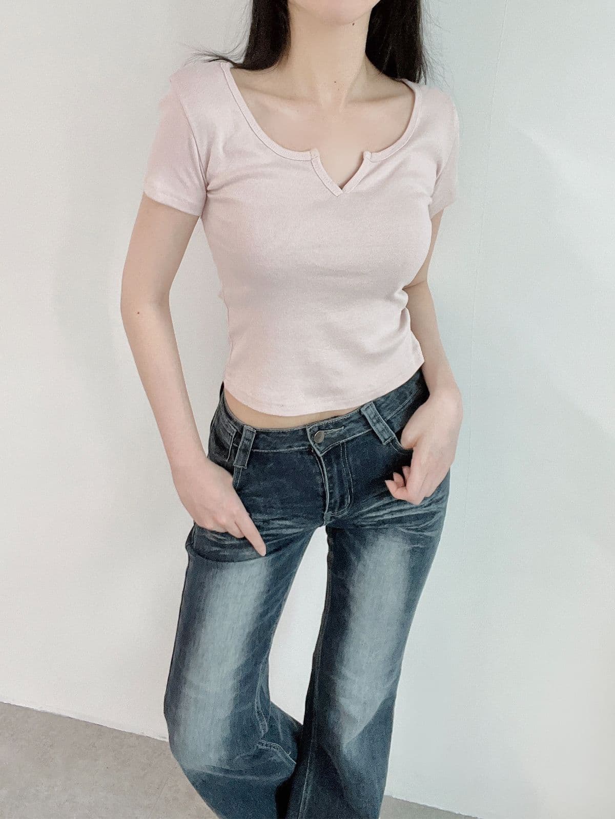 Y-slit short sleeve T-shirt - 이미지 3