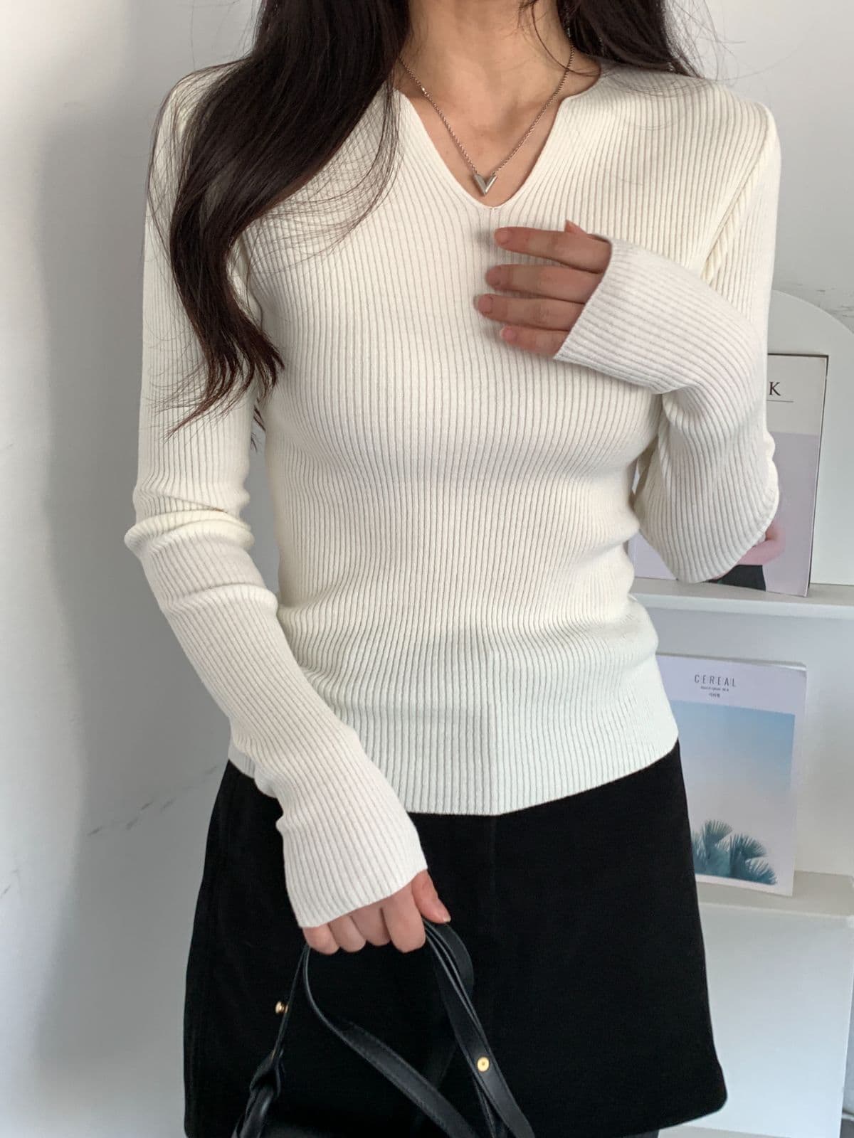Mood Ribbed V - 이미지 17