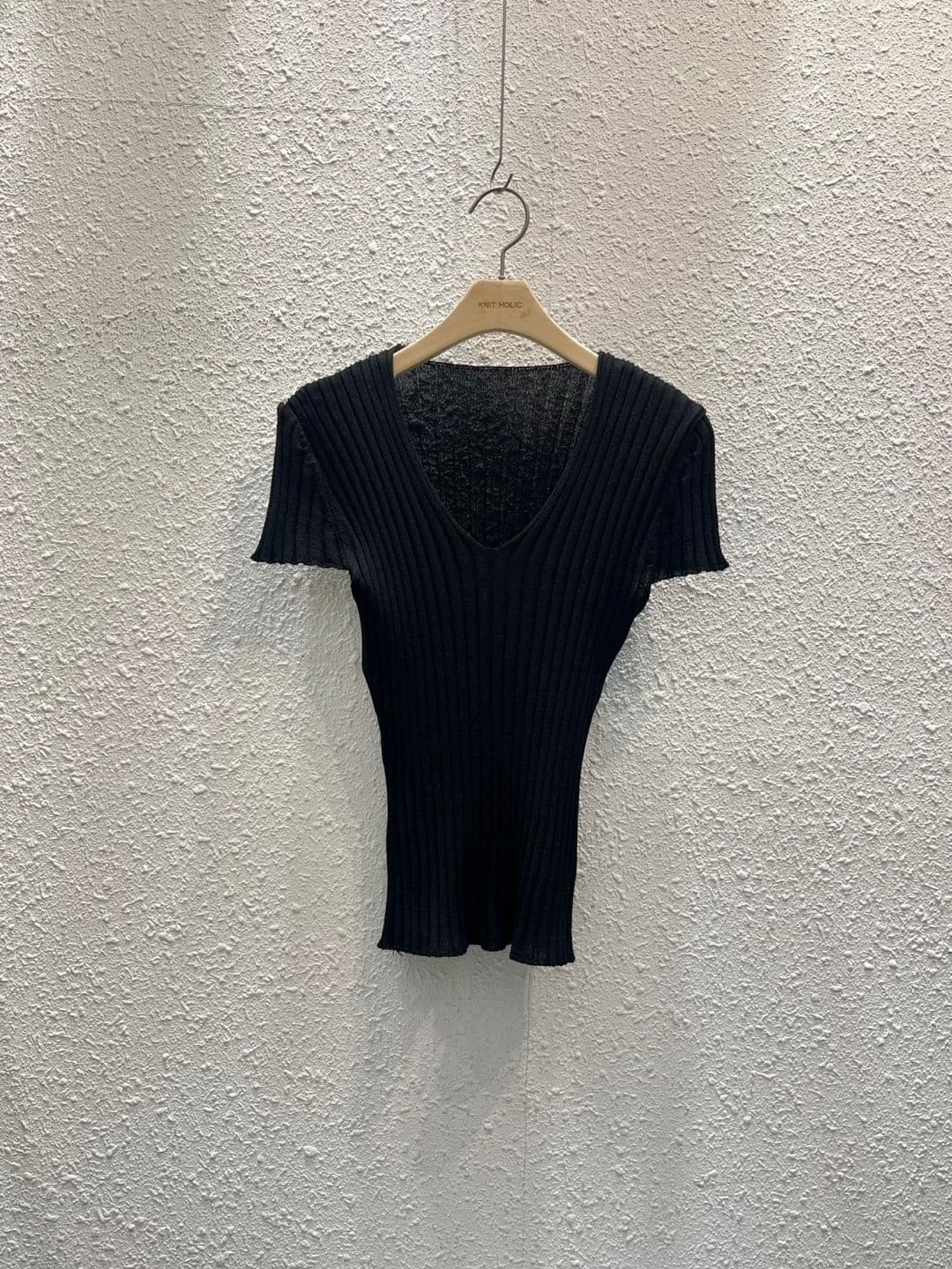 Pichu V-neck - 이미지 3