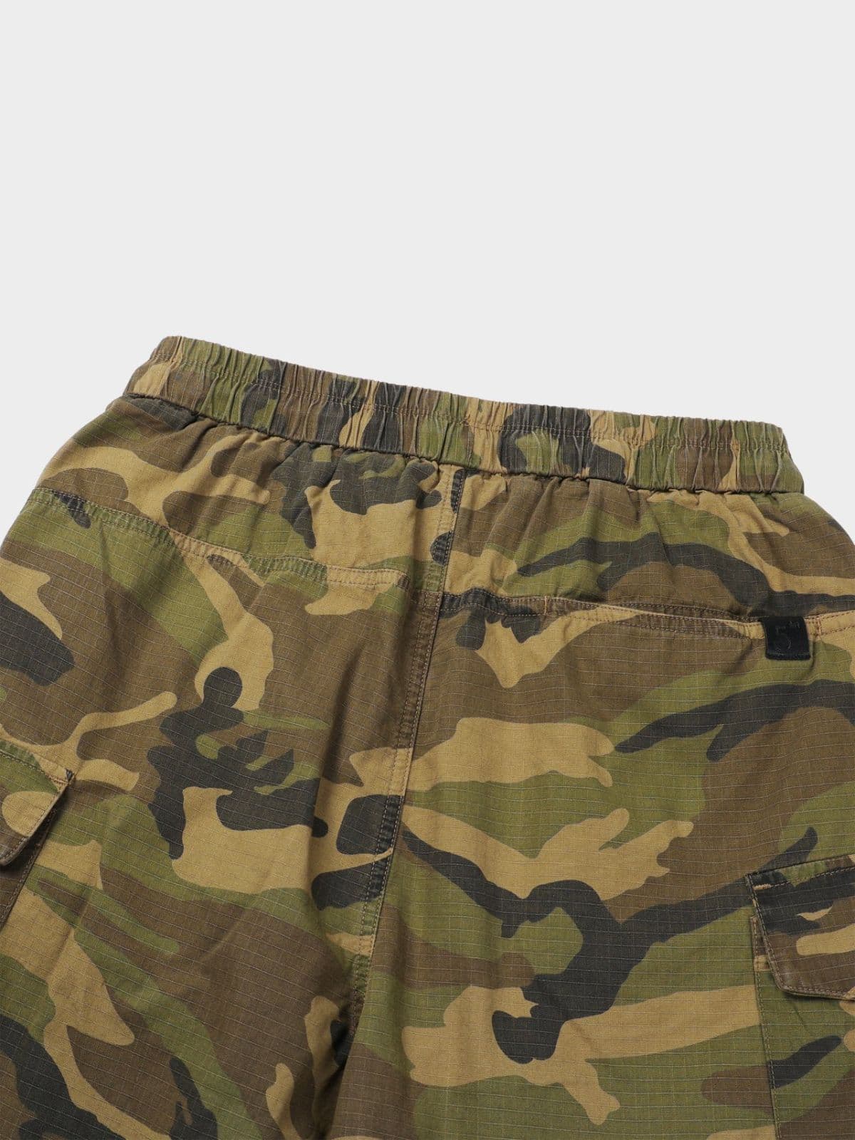 Stonewashed camo cargo half pants - 이미지 6