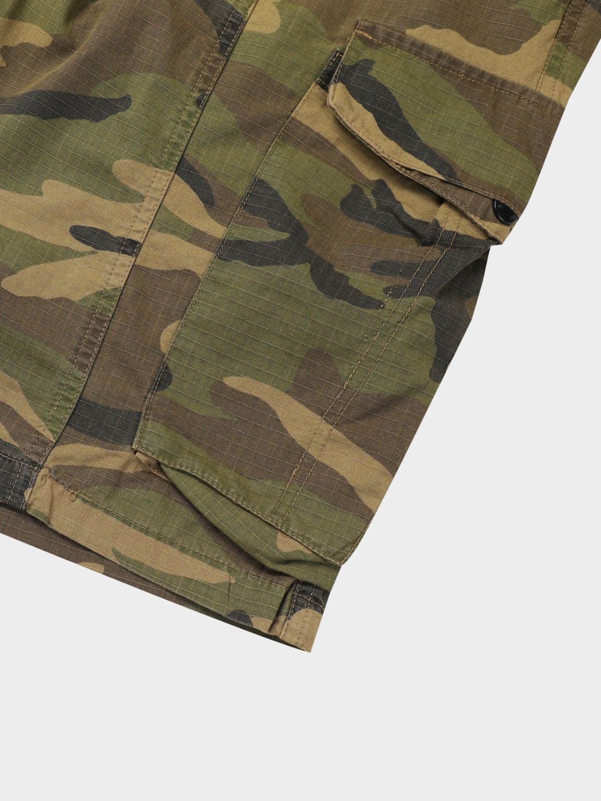 Stonewashed camo cargo half pants - 이미지 10