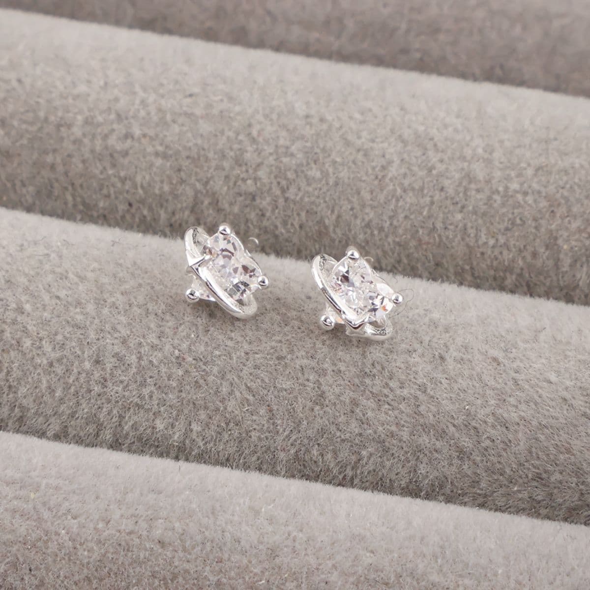 [Giosa] Earrings E111 - 이미지 1