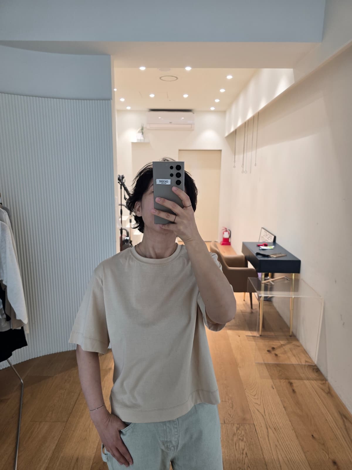 스티치 포인트 루즈핏 반팔 티셔츠 - 이미지 1