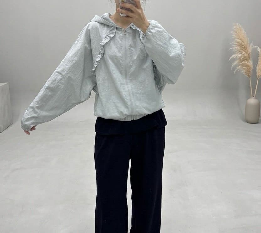 Glo Jumper Frill-point Hooded Zip-up Windbreaker - 이미지 2