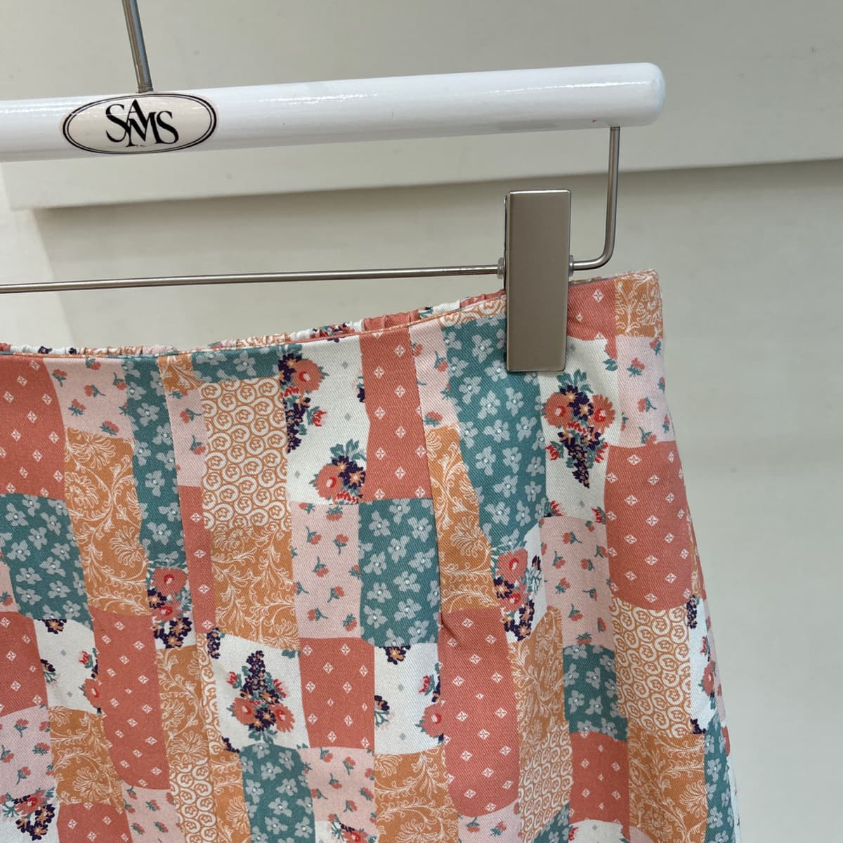 Patchwork flower pattern elastic long skirt - 이미지 3