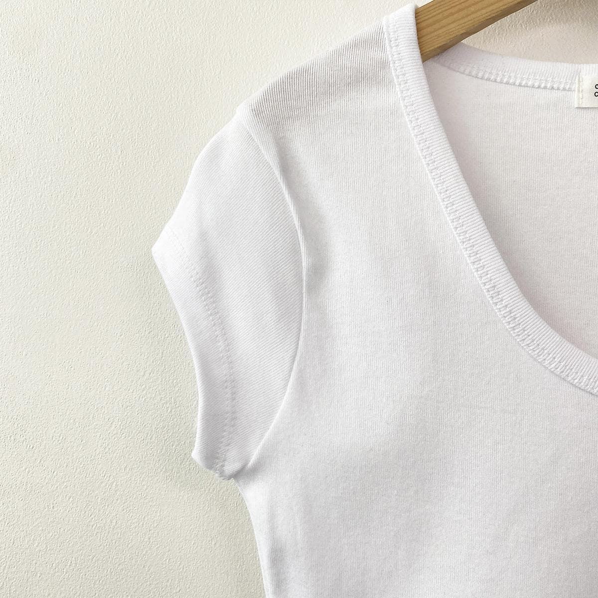 Stretchy U-neck T-shirt (Sleeveless Round Neck U-neck Inner Tee) - 이미지 11