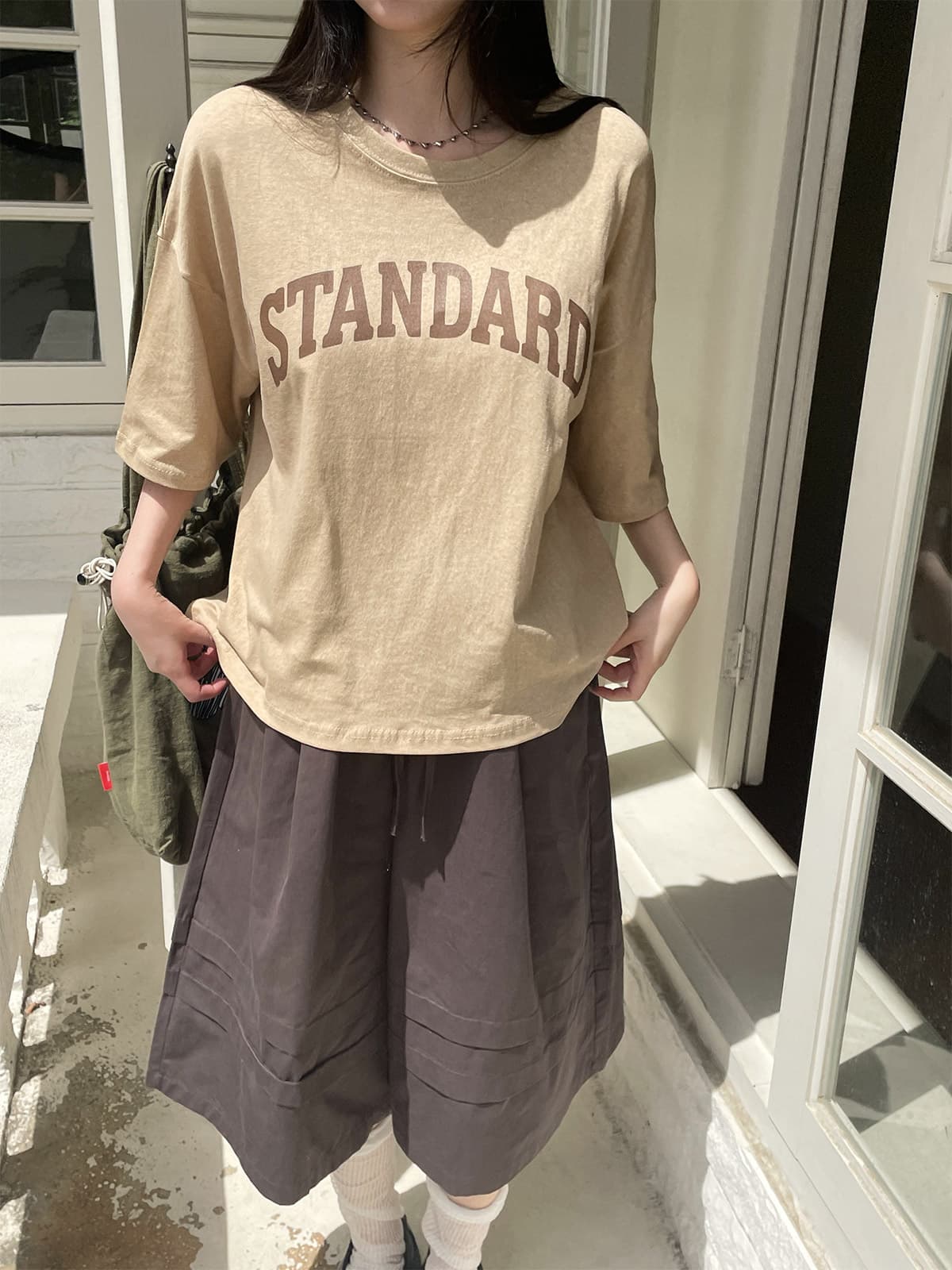 Standard Semi-Crop T-Shirt (Boxy Fit Americana Vintage Washed Pigment Summer Short Sleeve) - 이미지 2