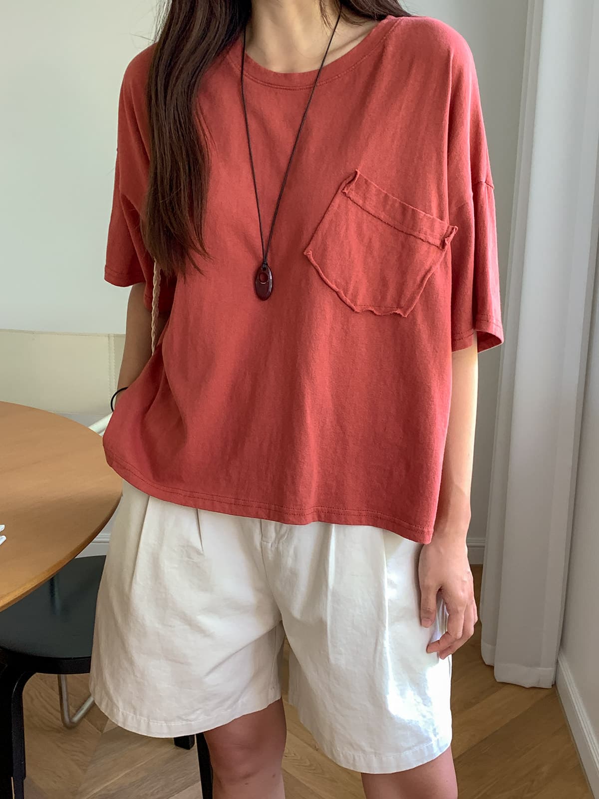 Raw Pocket Washed T-shirt (Round Neck Summer Short Sleeve T-shirt with Washed Pocket Vintage) - 이미지 4