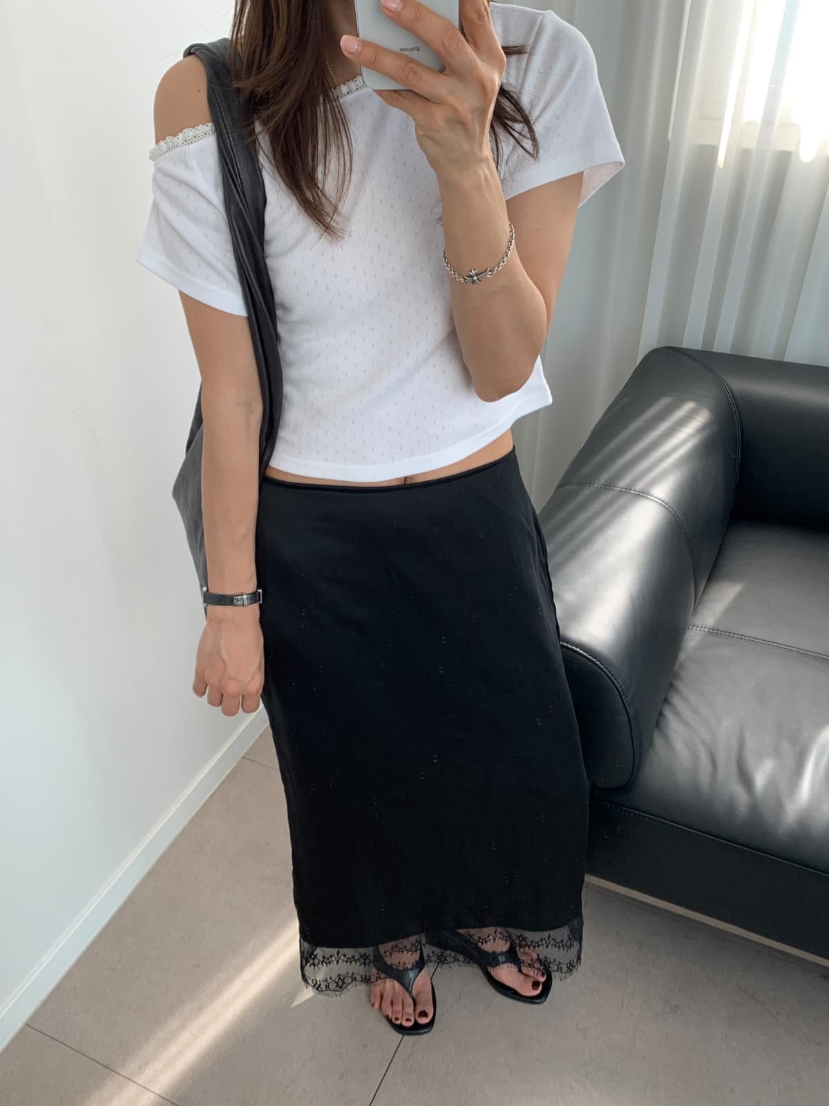 Lace one-shoulder crop top - 이미지 5